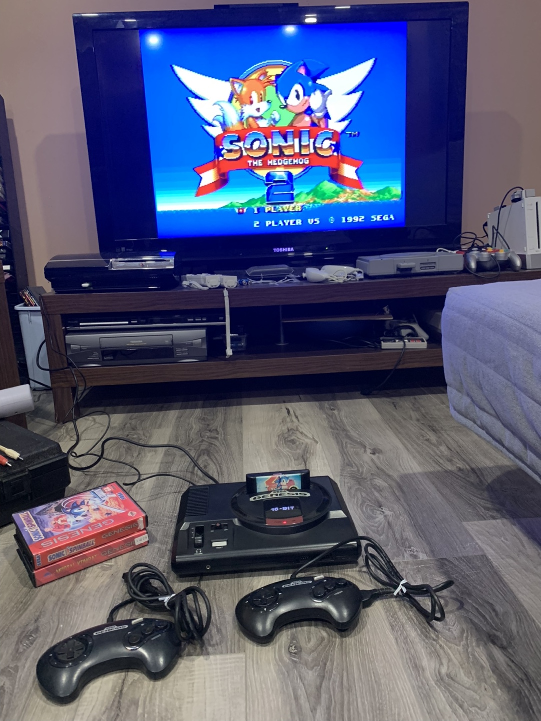 SEGA Genesis + 2 Controllers + 3 Games - photo 3