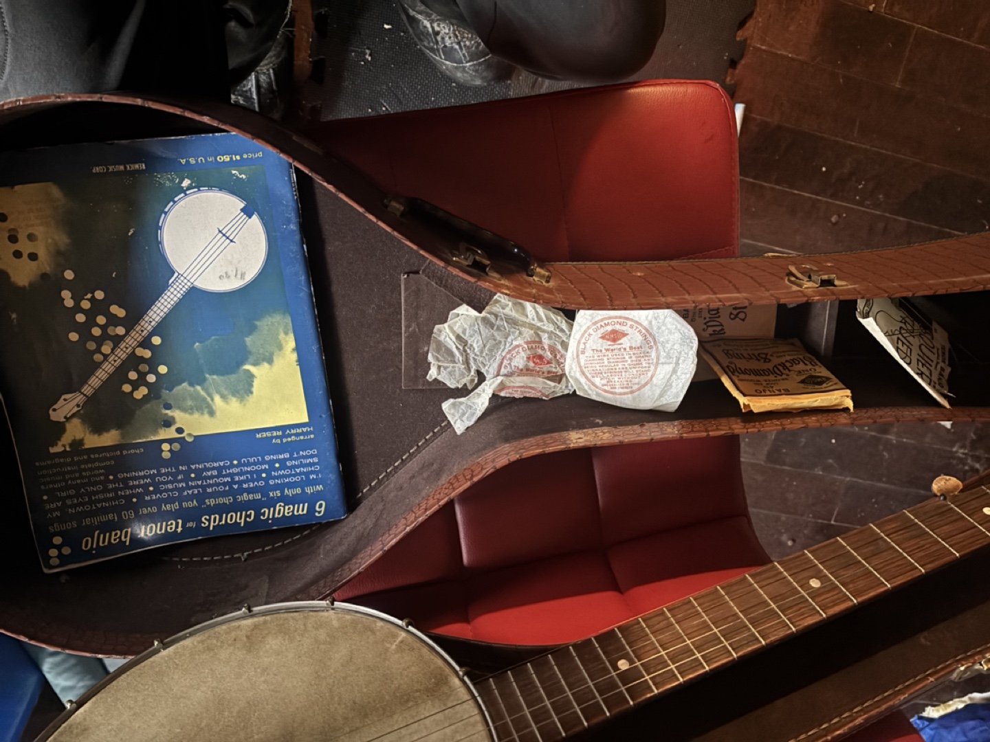 Vintage Harmony Tenor Banjo with Hard Case - photo 3