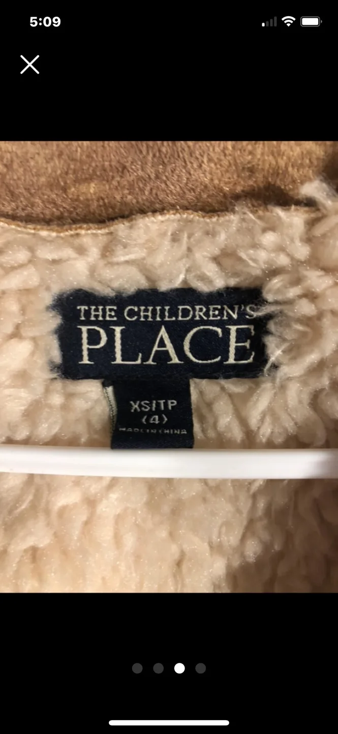 Girls jacket size 4 image indicator(3)