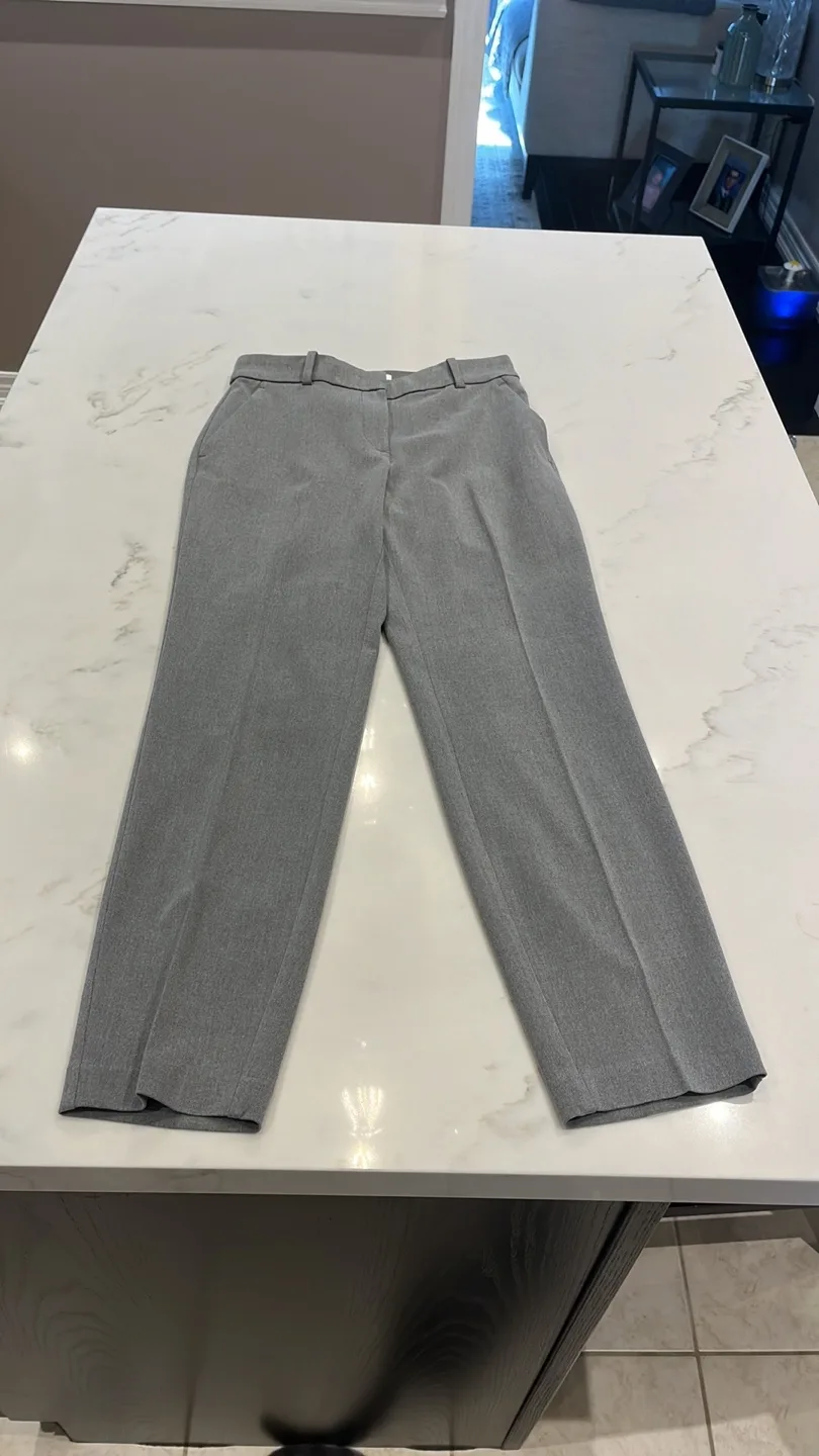 Women's Grey Ankle Pants - Size 4 image indicator(4)