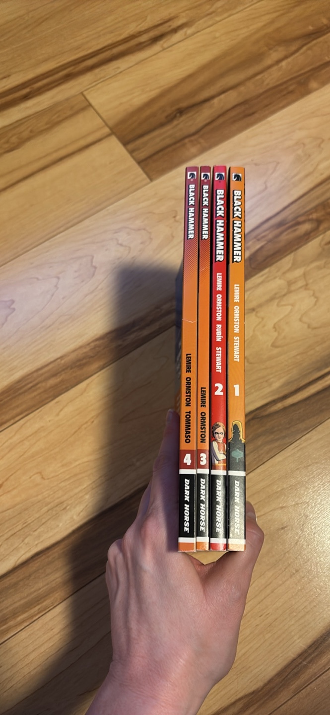 Black Hammer graphic novels (set of 4) - photo 3
