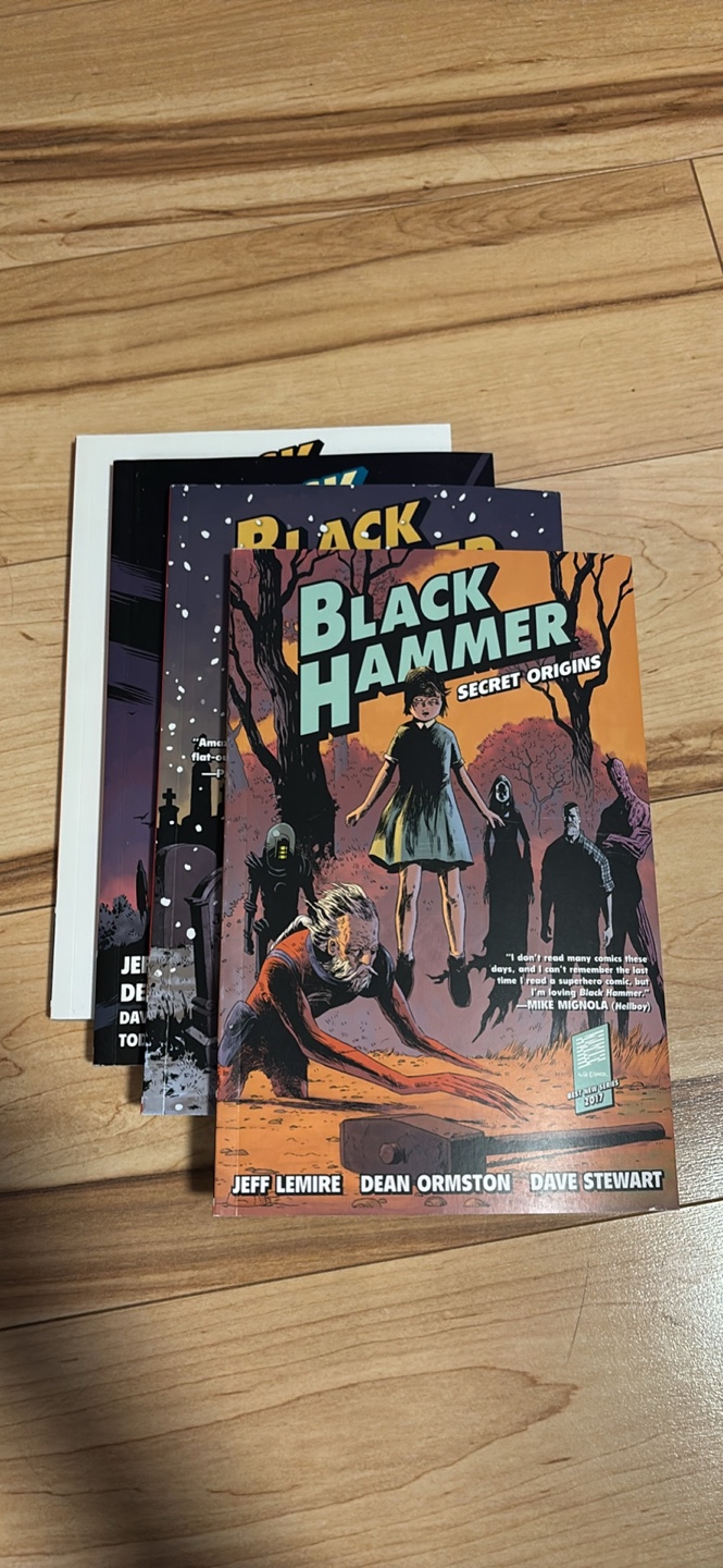 Black Hammer graphic novels (set of 4) - photo 2