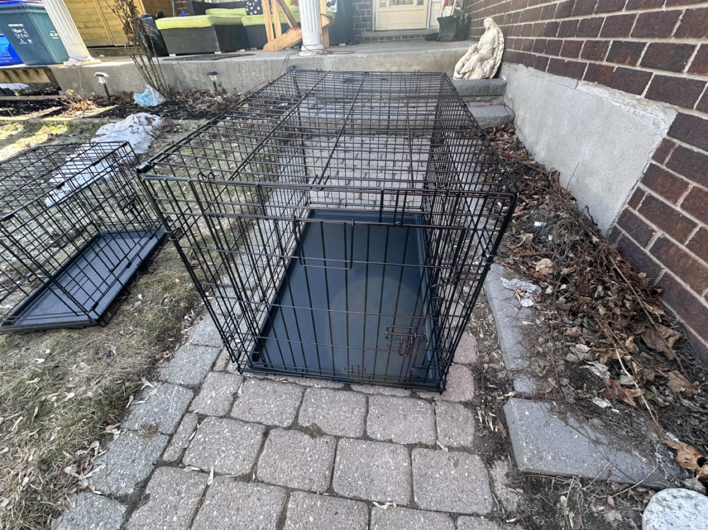 Large Black Metal Dog Crate - photo 4