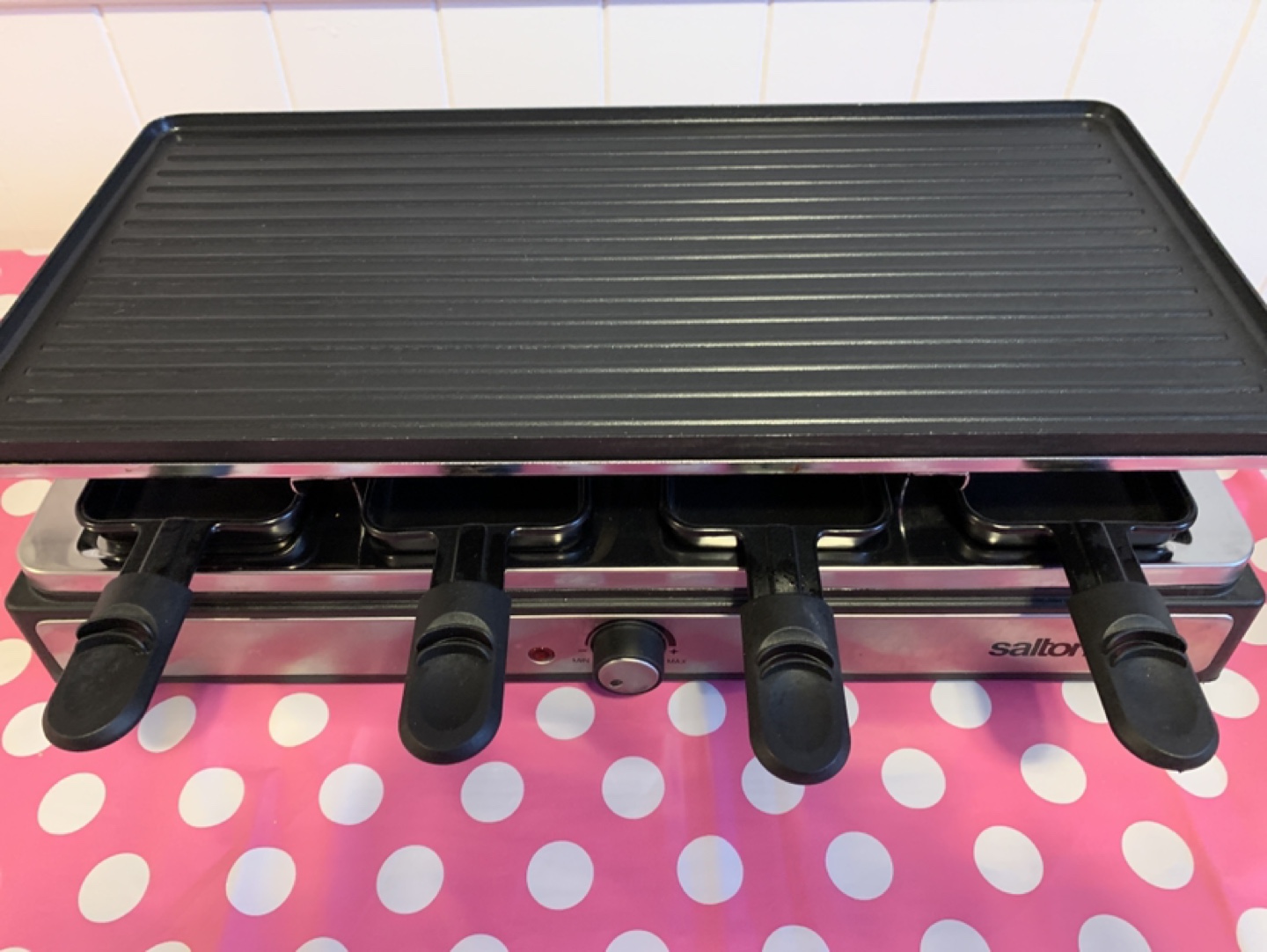 Salton 8-Person Raclette Grill