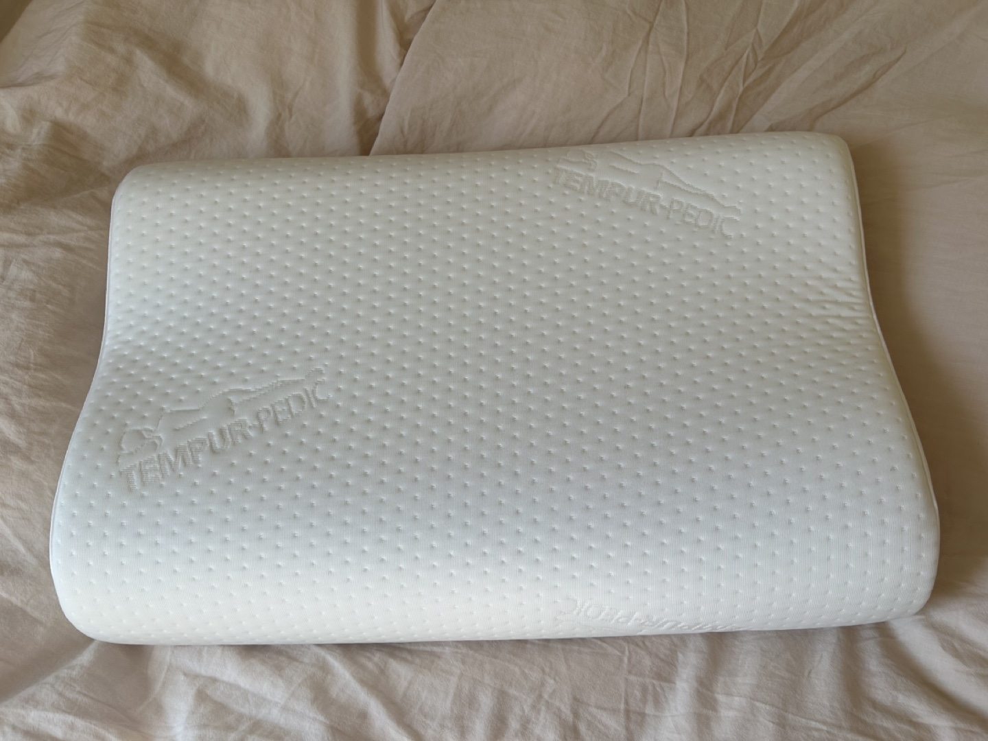 Tempur-Pedic Neck Pillow, small profile - photo 2