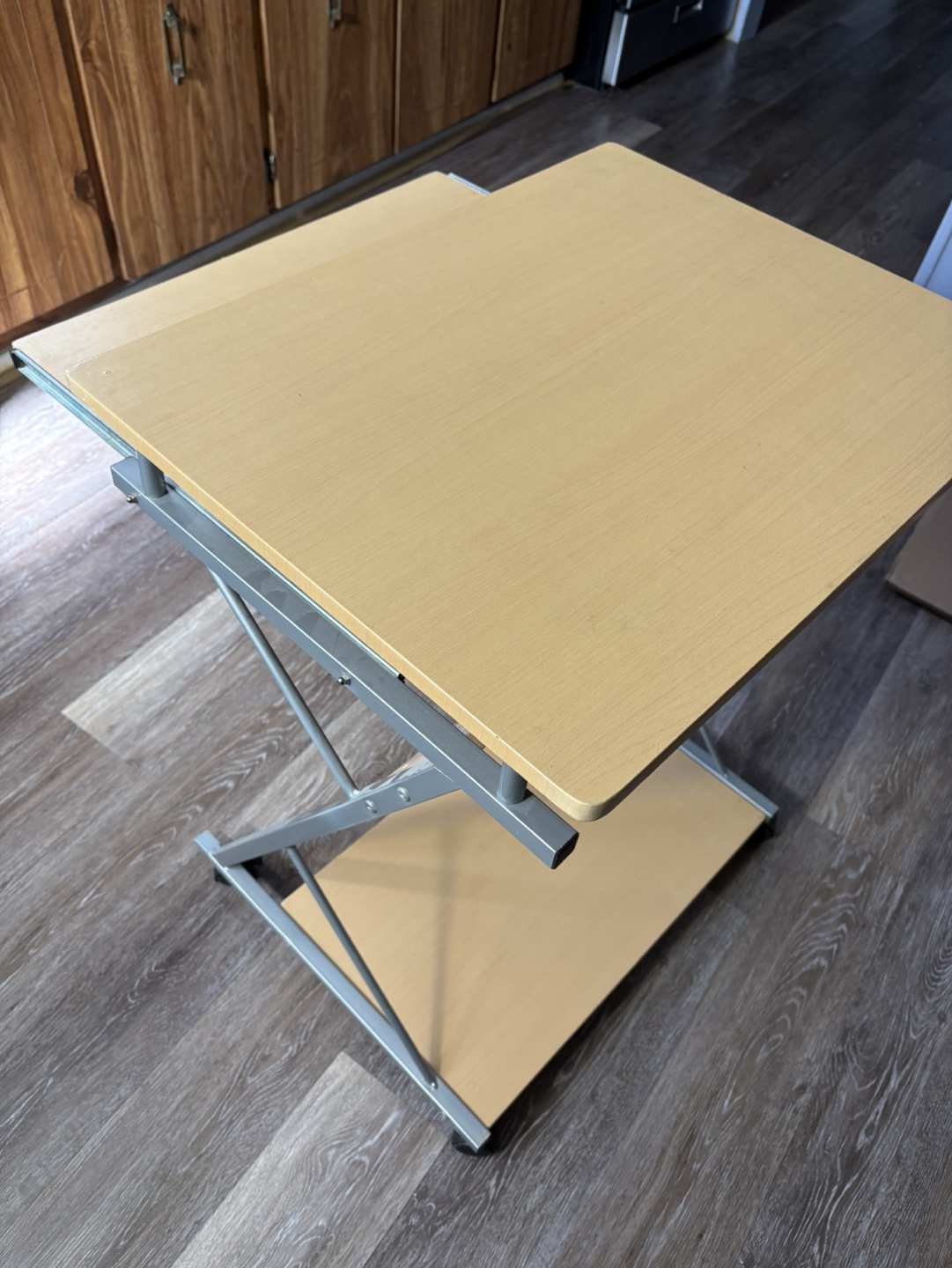 Small Computer Desk with Keyboard Tray - photo 2