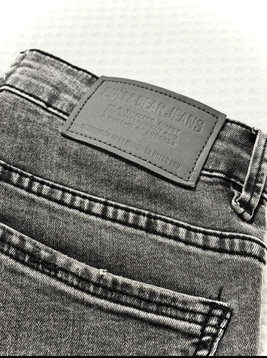 Pull&Bear Men's Grey Skinny Jeans - Size 31 image indicator(2)