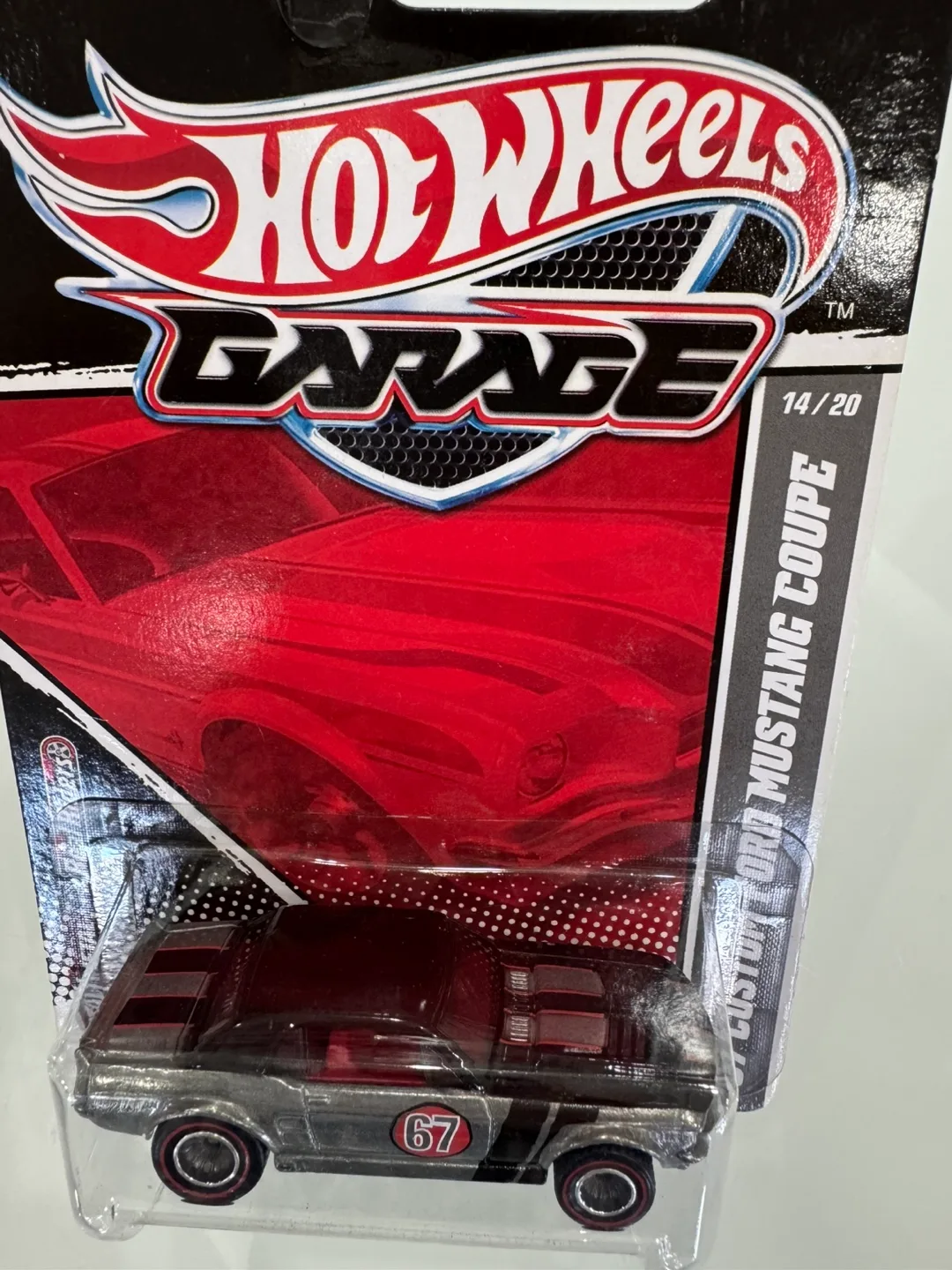 HOT WHEELS GARAGE ‘67 CUSTOM FORD MUSTANG COUPE image indicator(5)