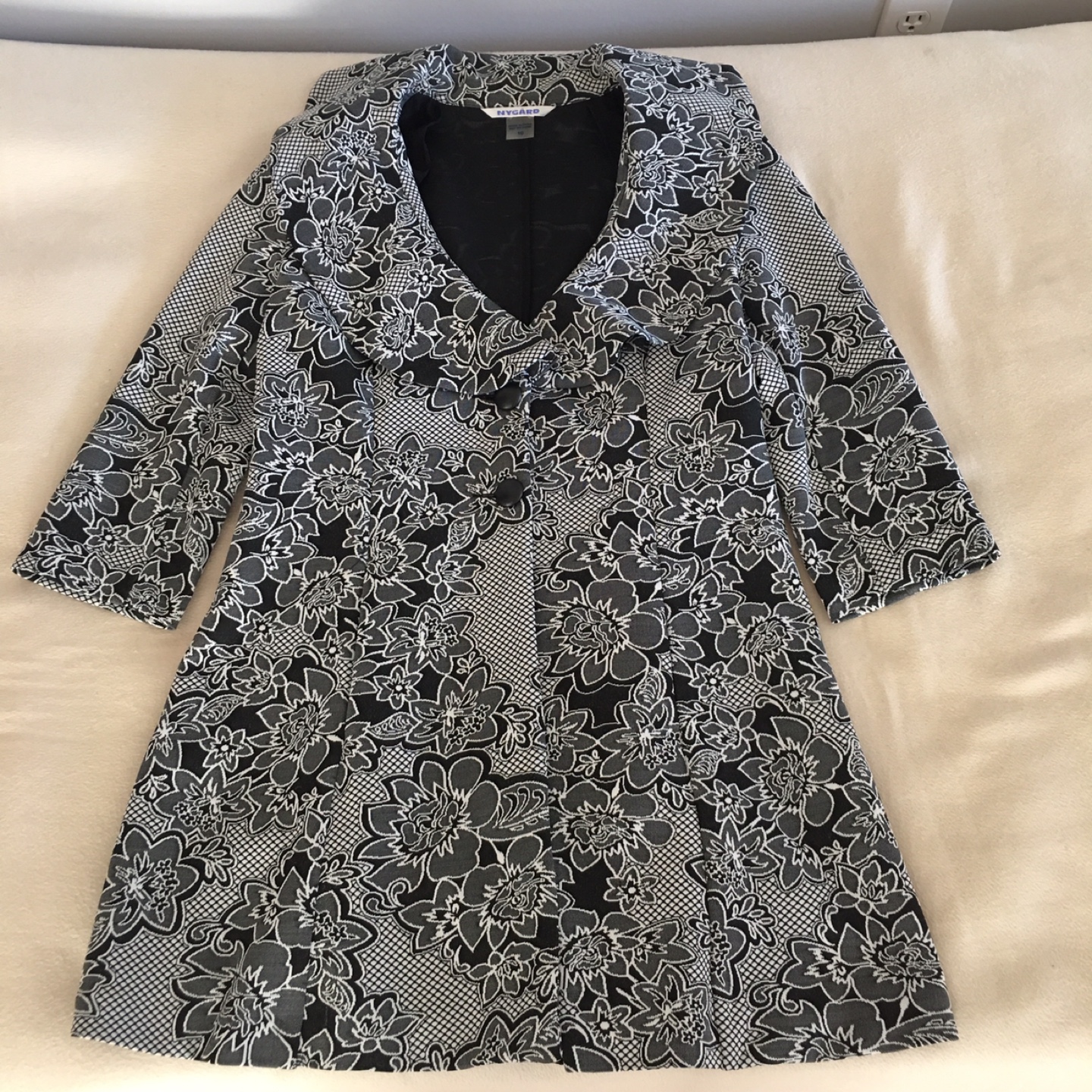 Nygard  Black and White Floral Jacket size 10