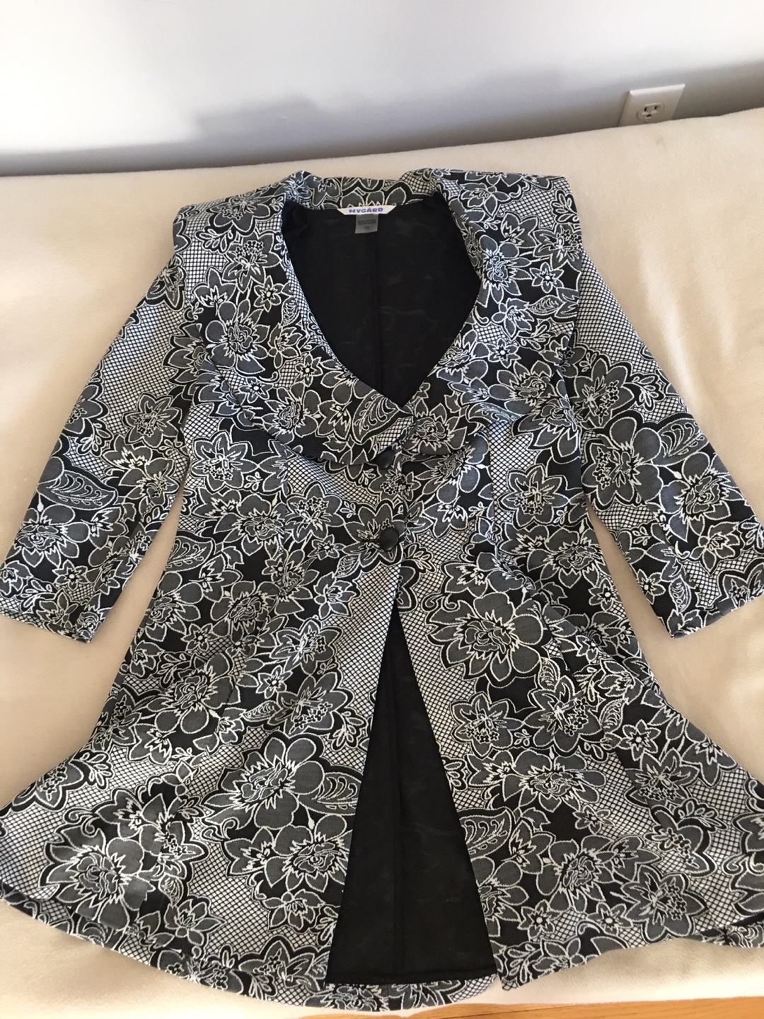 Nygard  Black and White Floral Jacket size 10 - photo 2