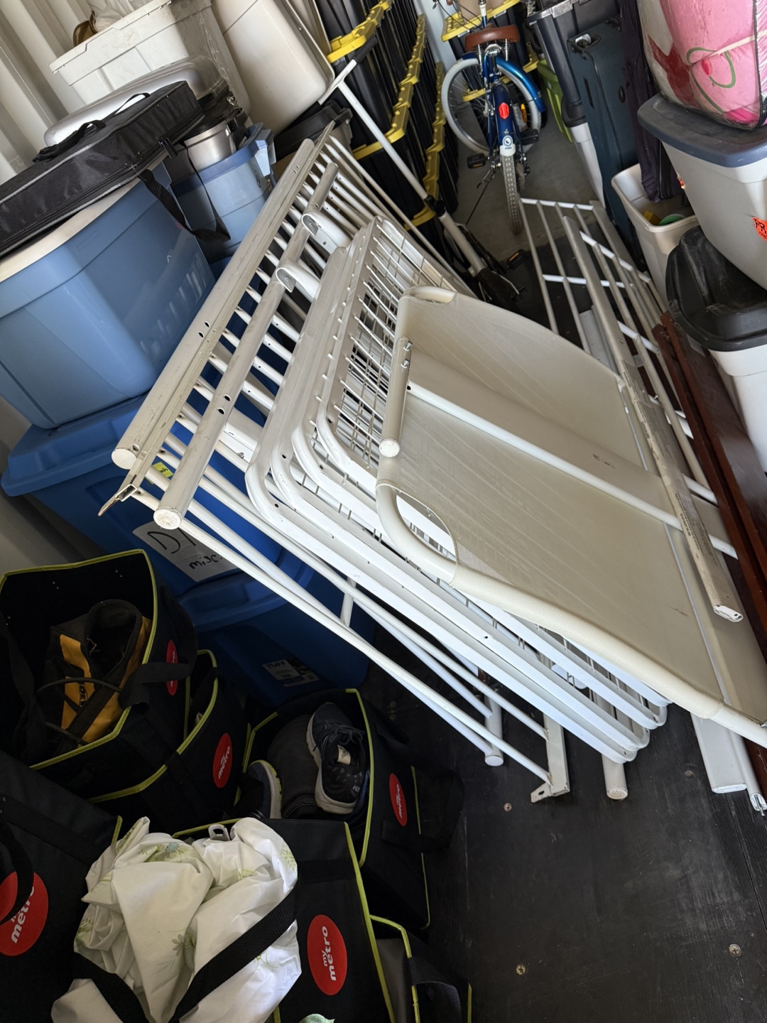 White bunk bed