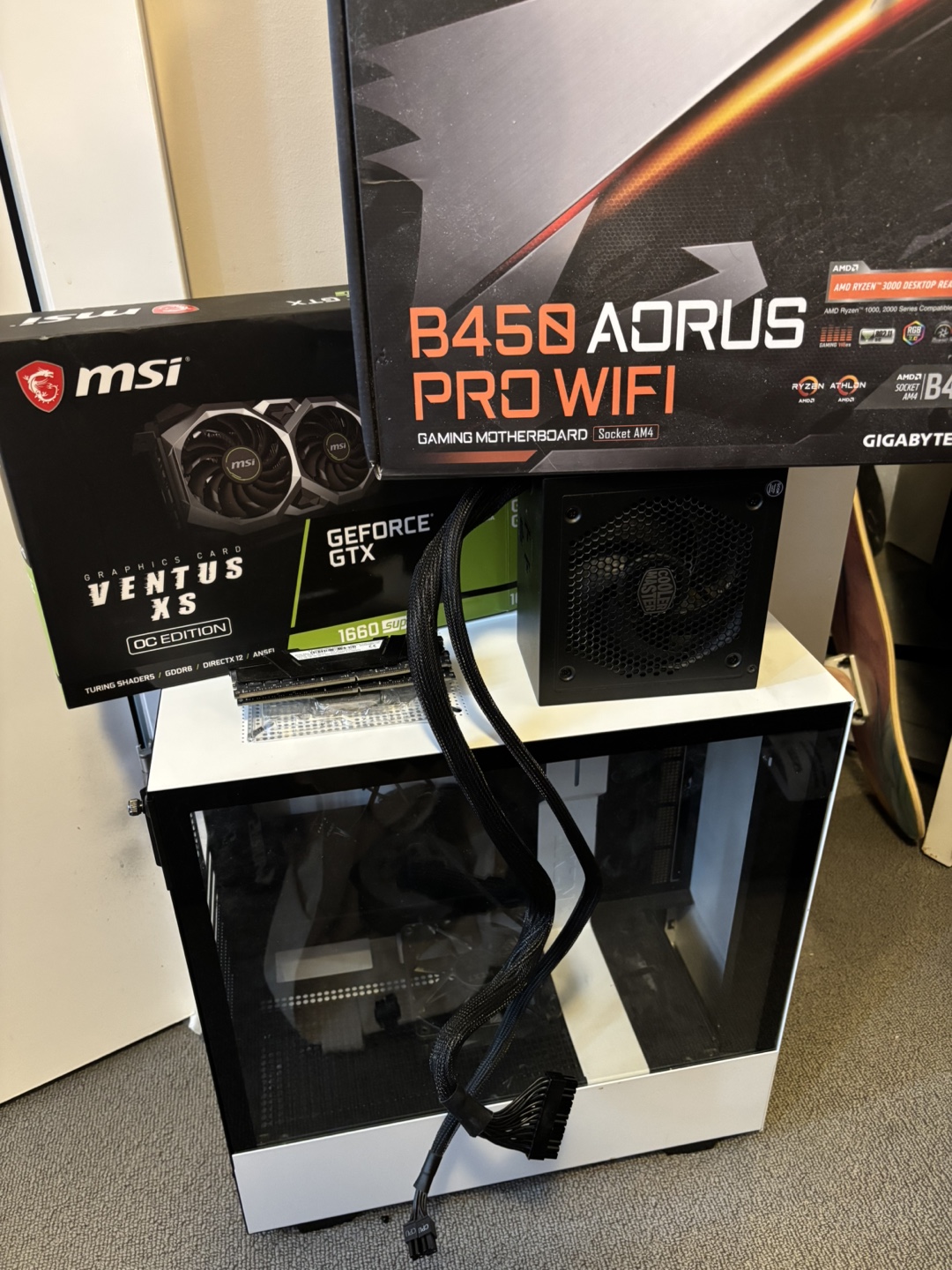 Decent pc set, GTX 1660 super, ryzen 5 3600, ddr4 32GB RAM