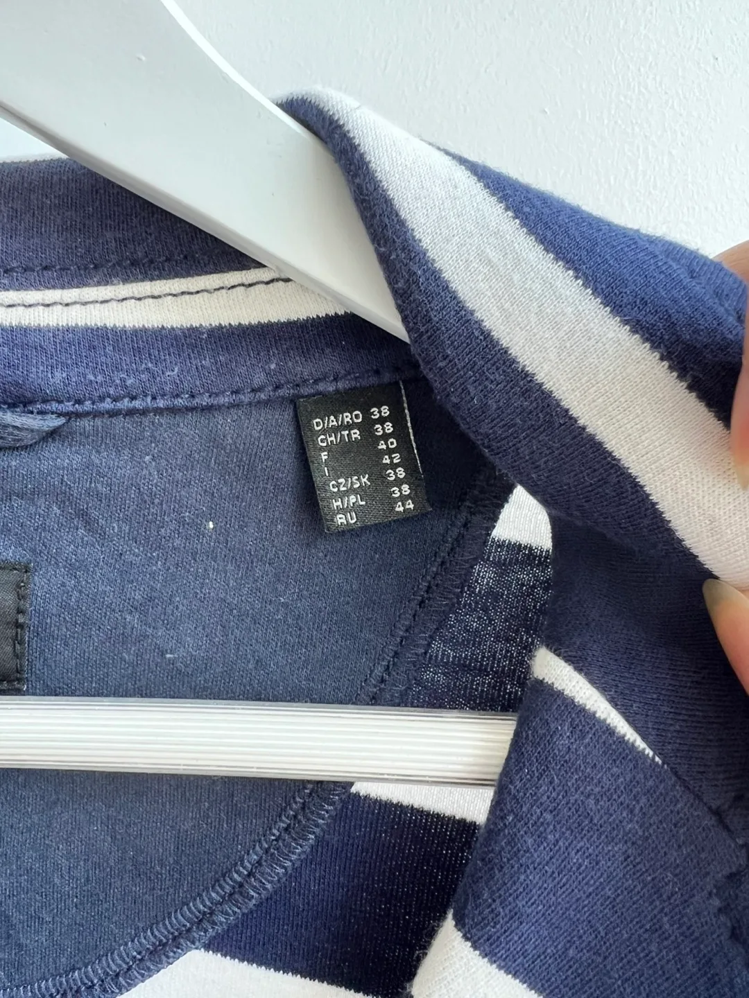 Navy and White Thin Blazer image indicator(4)