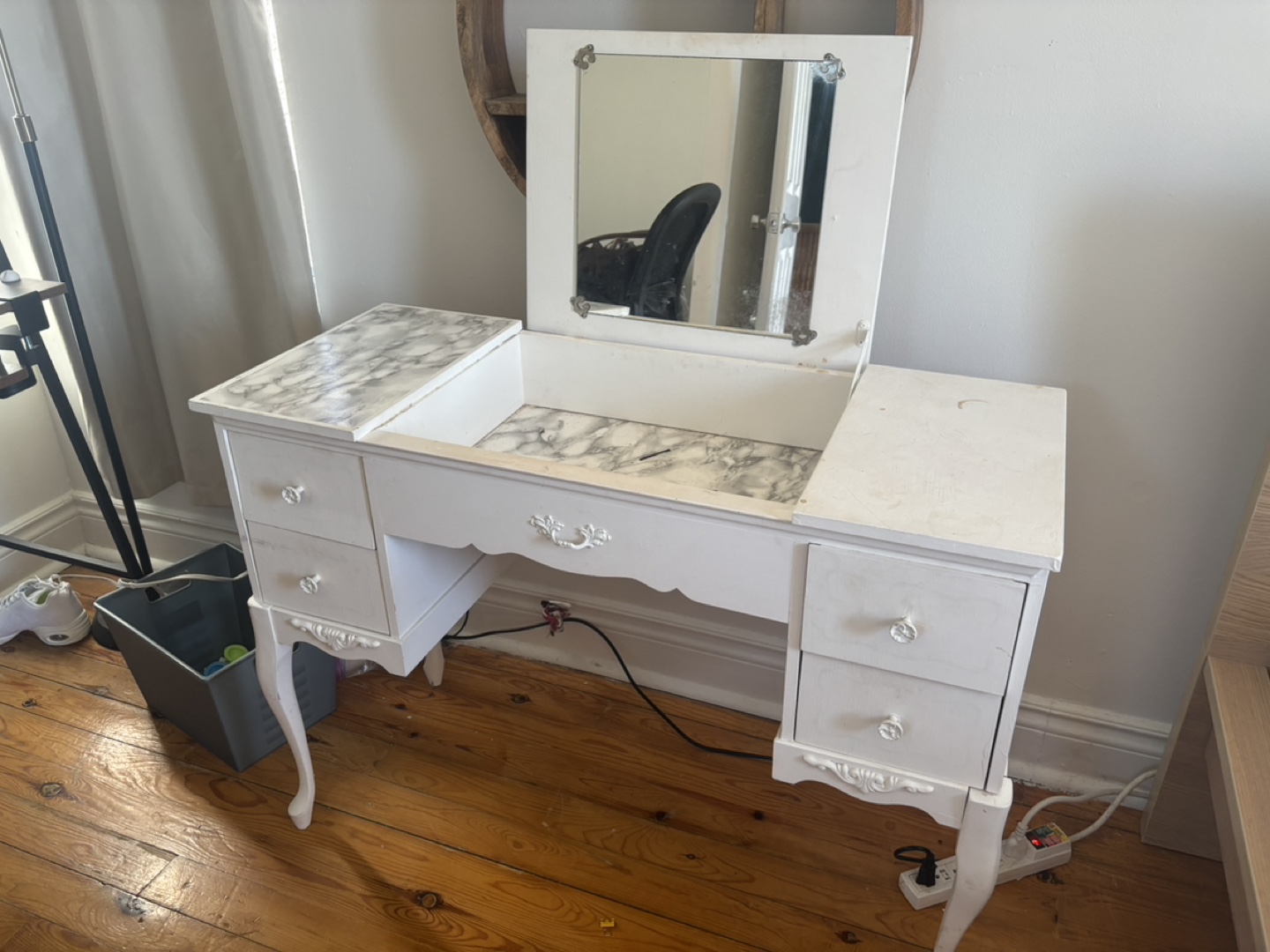 Vintage White Vanity Dressing Table with Mirror