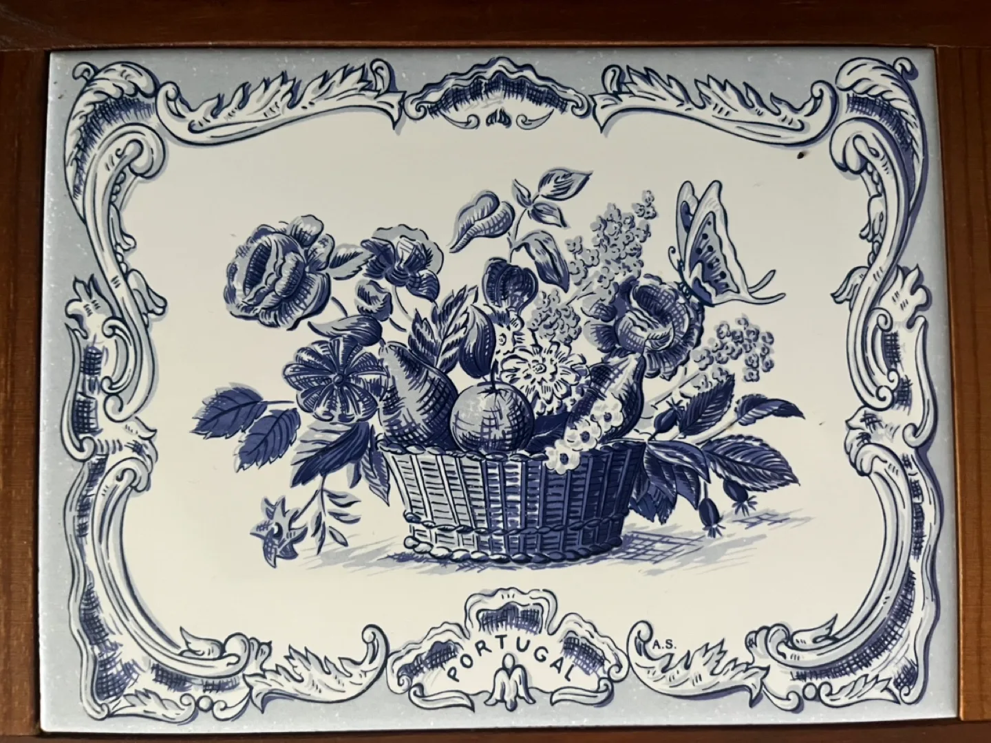 Vintage Portuguese Tile Trivet with Wooden Frame image indicator(2)