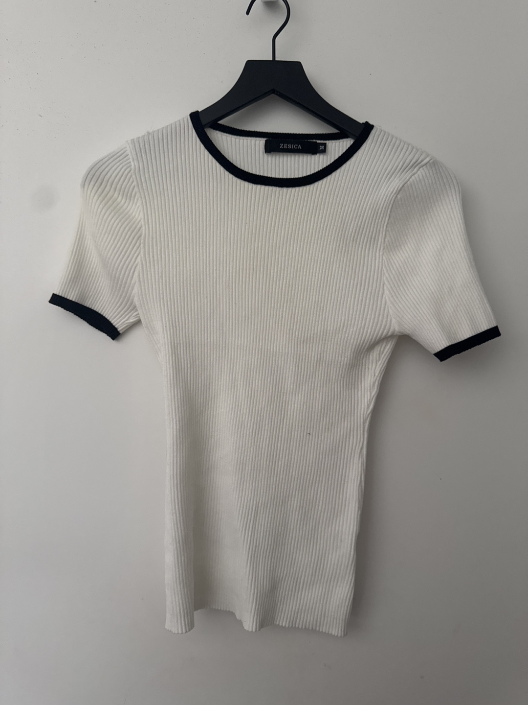 White Ribbed Knit Short Sleeve T-Shirt