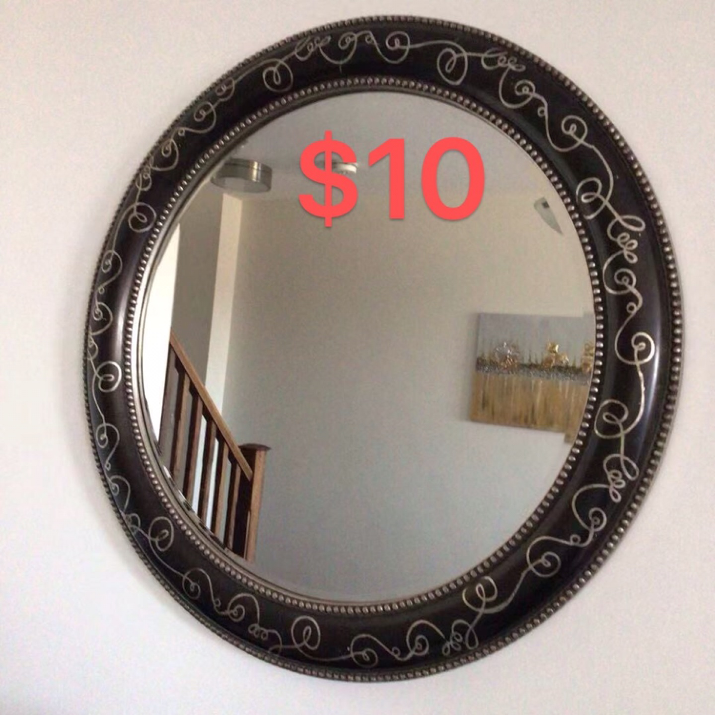 Round Decorative Wall Mirror