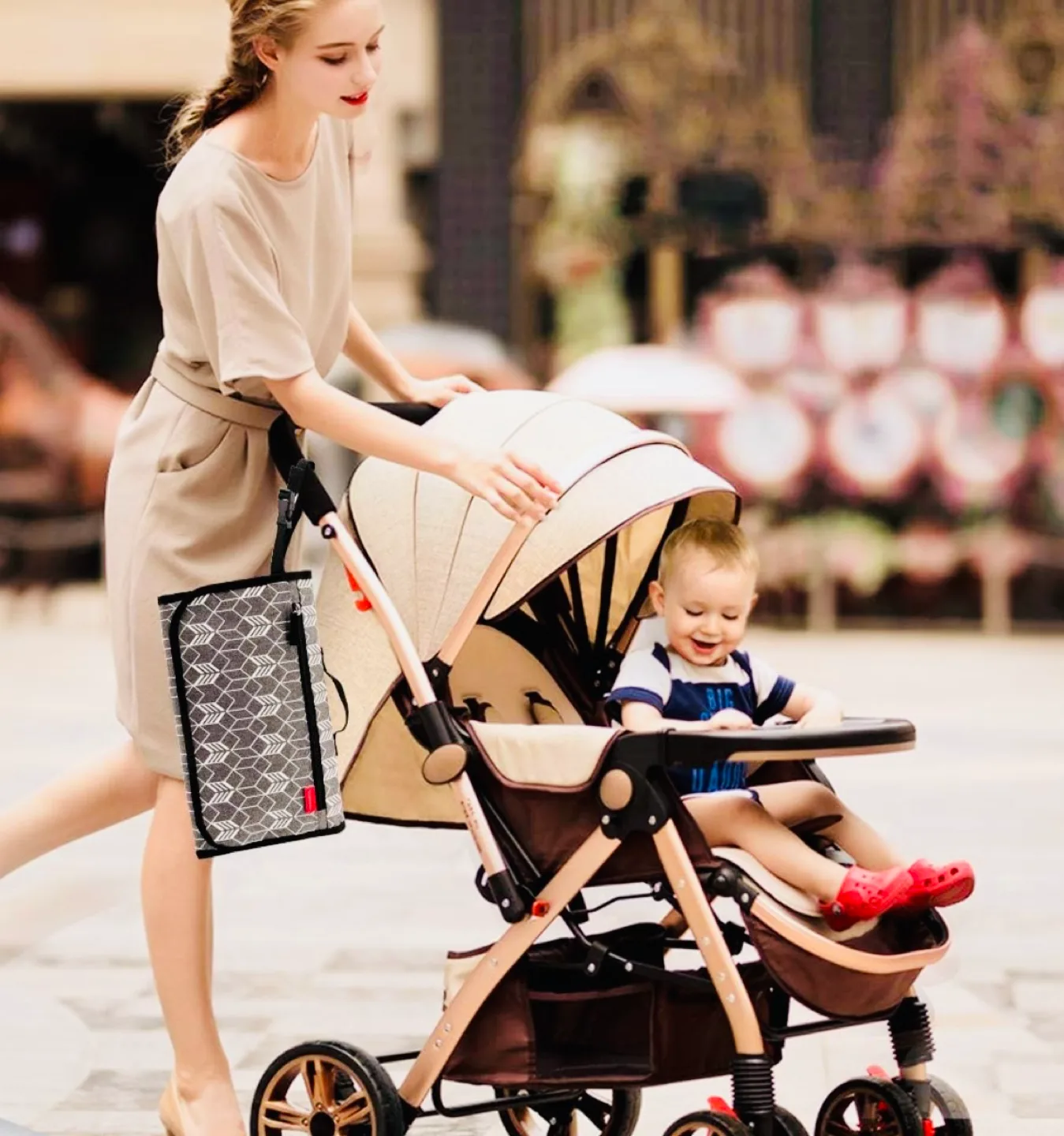 👶NEW  Portable Diaper Change Pad - Retail $22.00 thumbnail