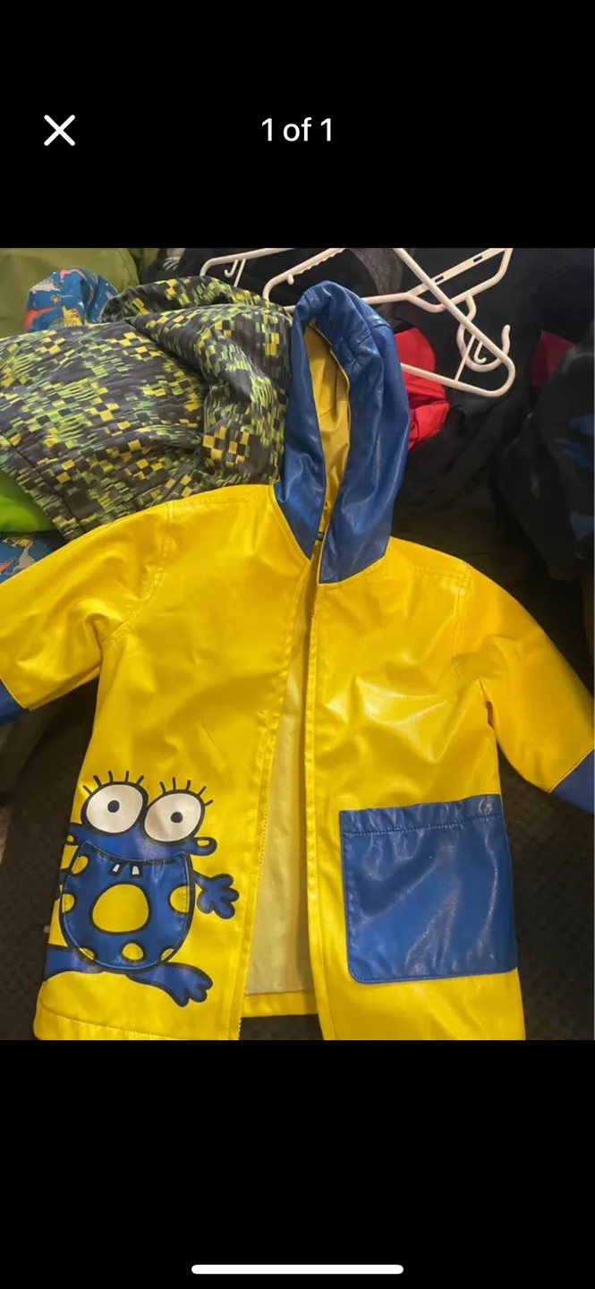 Cat & Jack Yellow Raincoat - Size 4T thumbnail