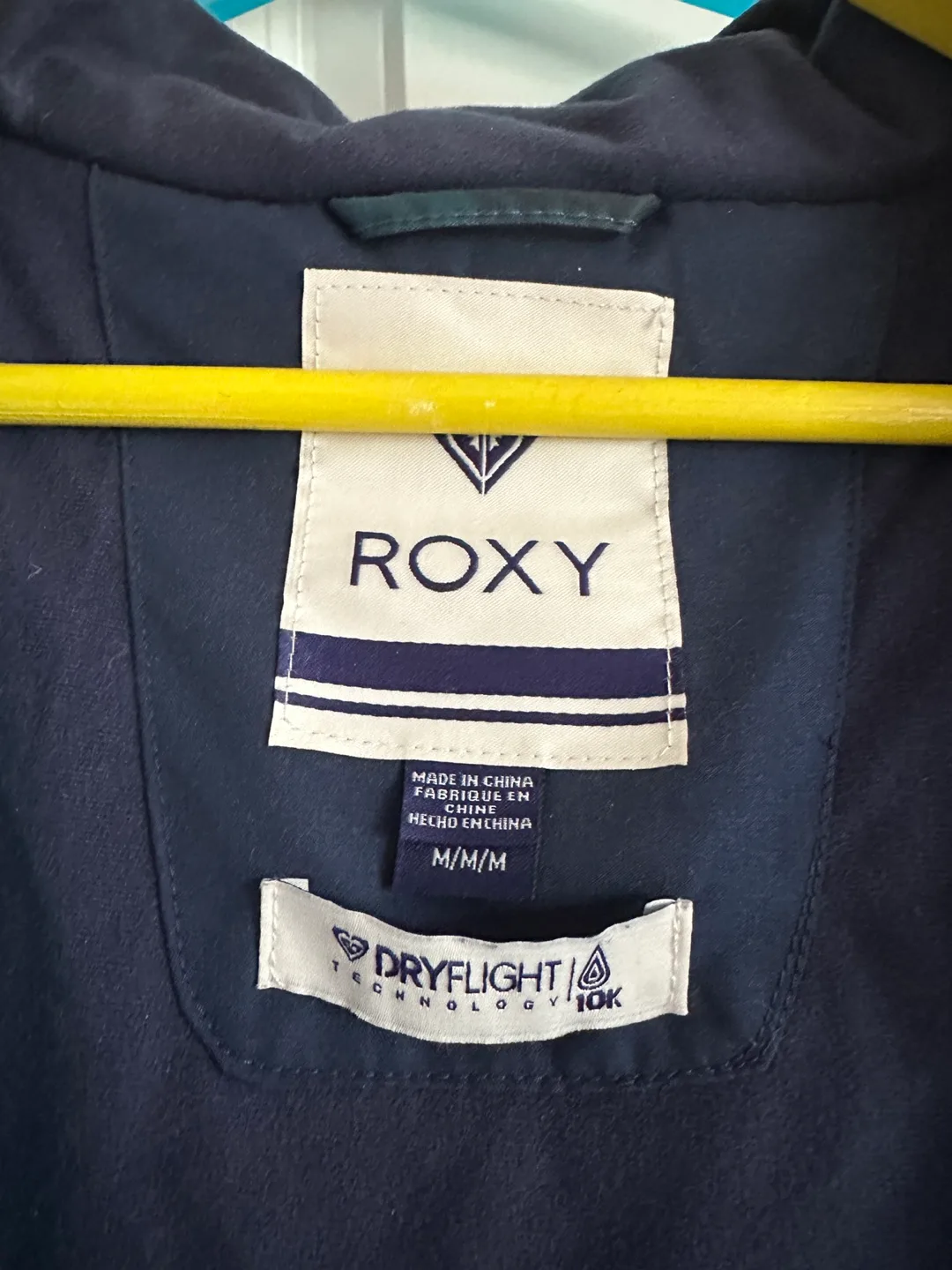 Roxy Women's Snow Jacket - Size Medium image indicator(4)