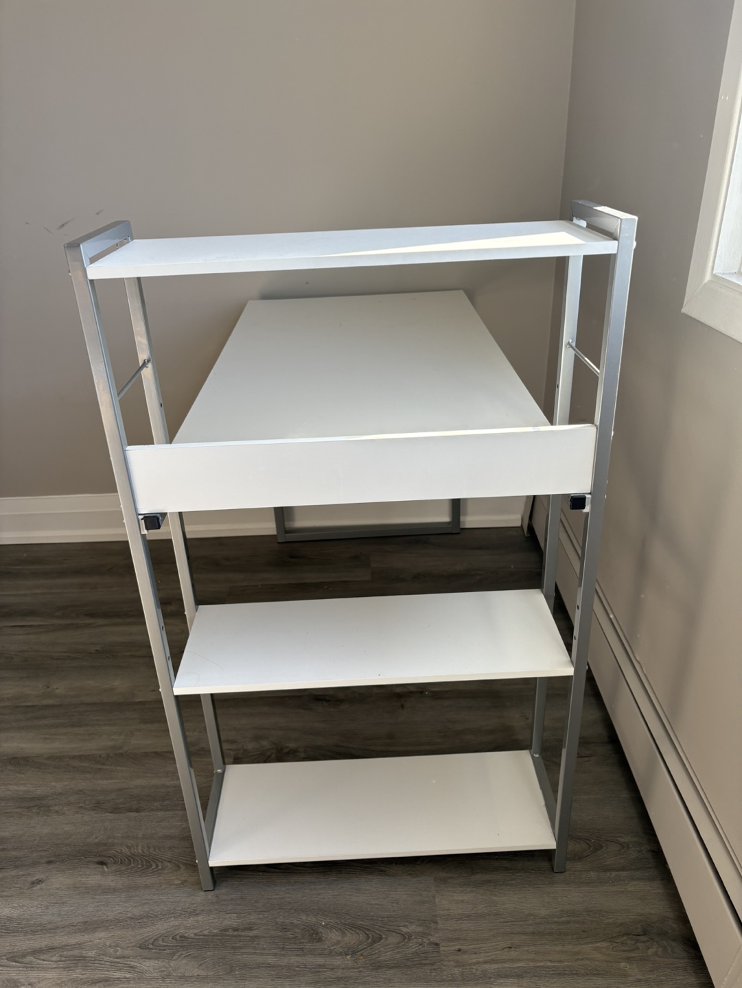 Work Desk with Bookshelf + Pull-Out Storage – 58 x 119 cm