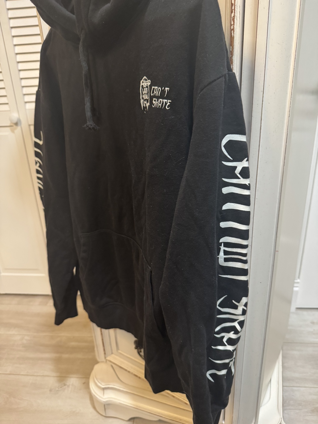Black H&M Can't Skate Hoodie - photo 5