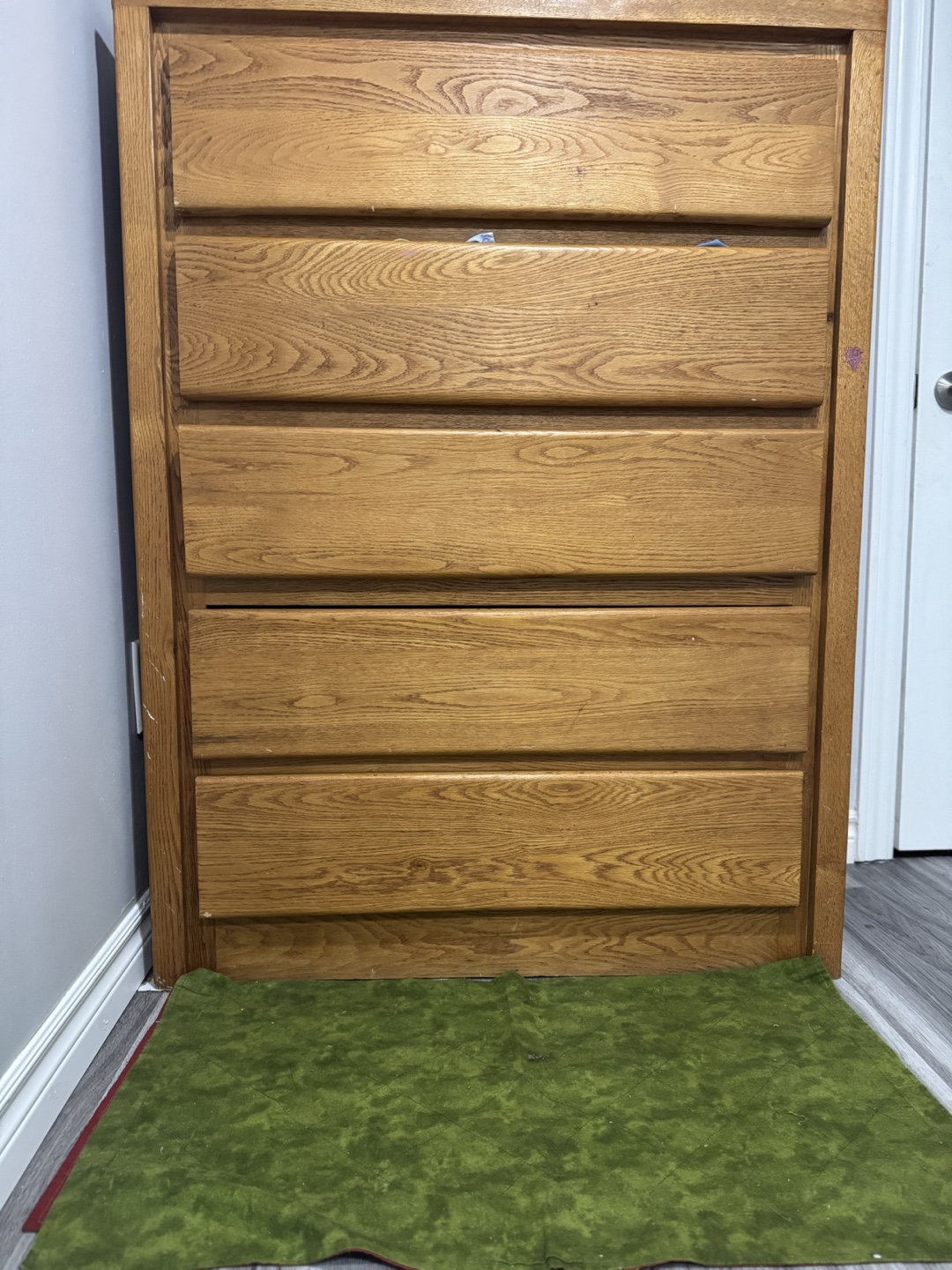 Wooden 5-Drawer Chest