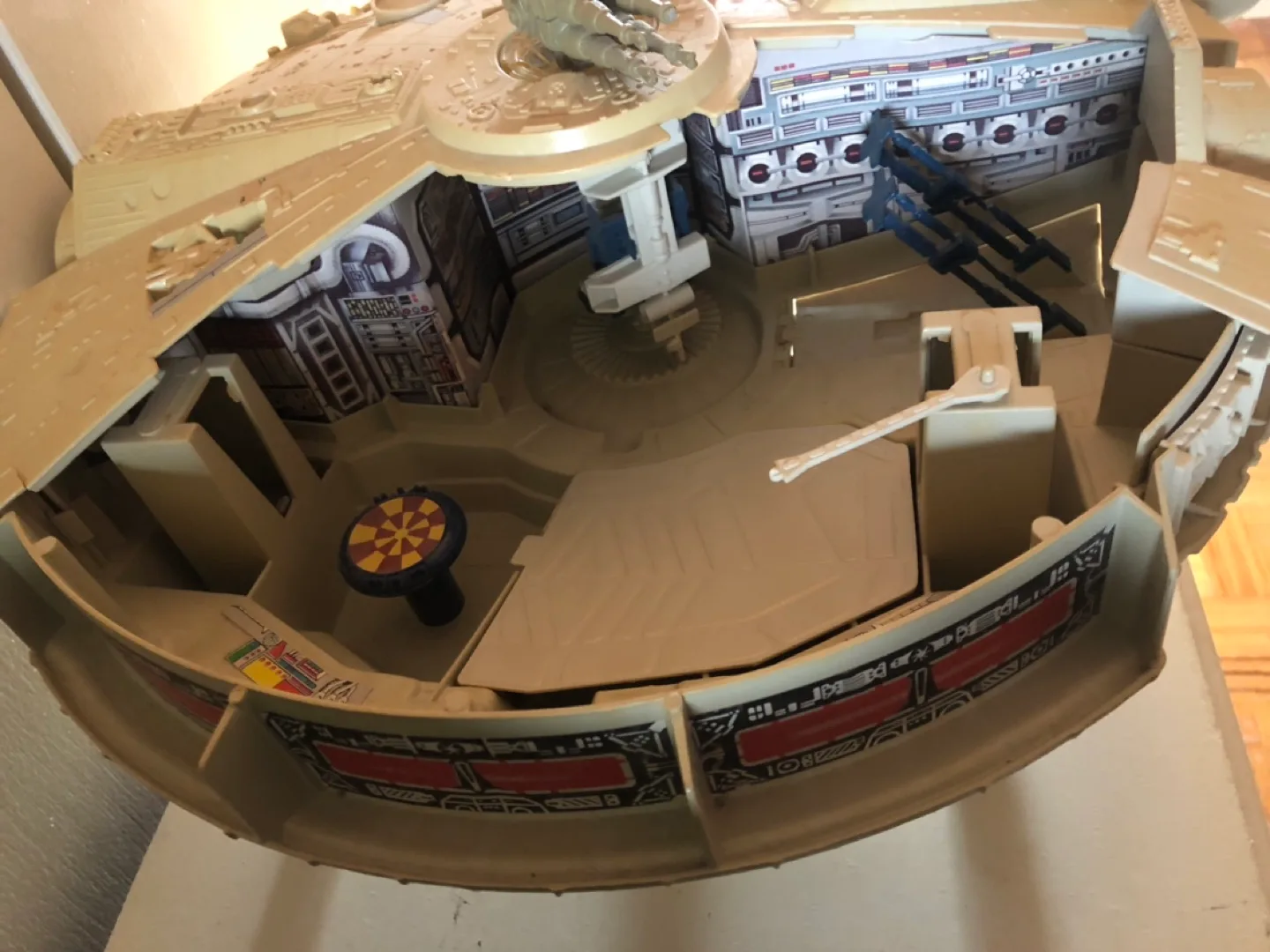 Star Wars Vintage 1983 RotJ Millennium Falcon image indicator(5)