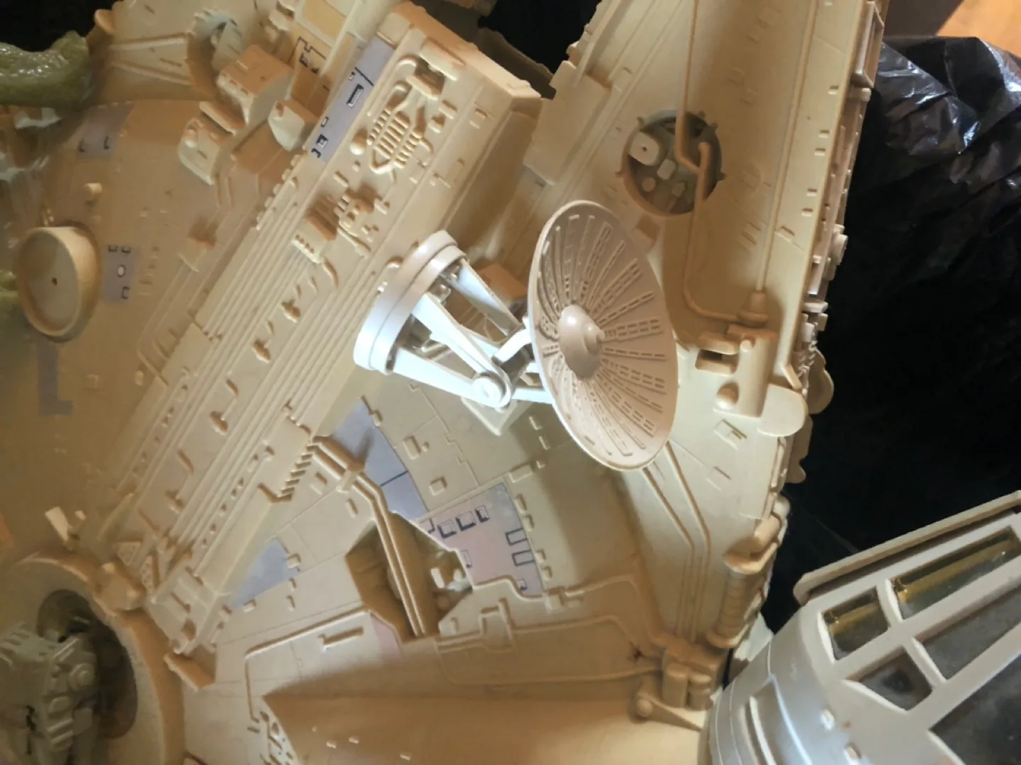 Star Wars Vintage 1983 RotJ Millennium Falcon image indicator(7)