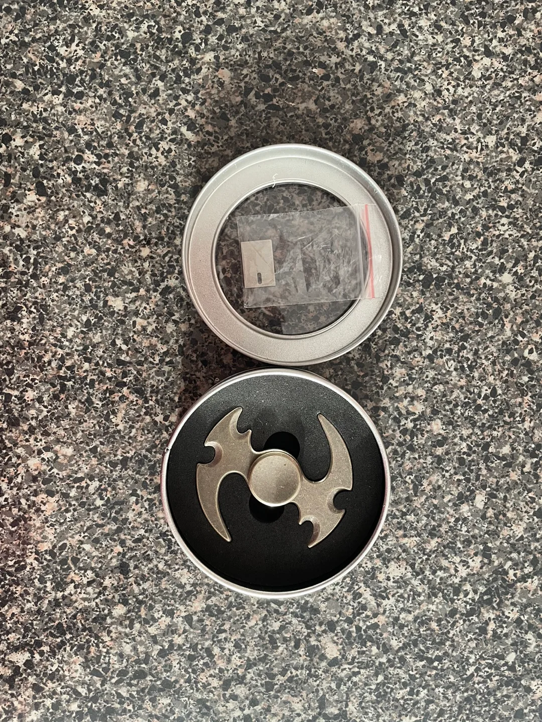 Metal Tri-Blade Spinner Fidget Toy thumbnail