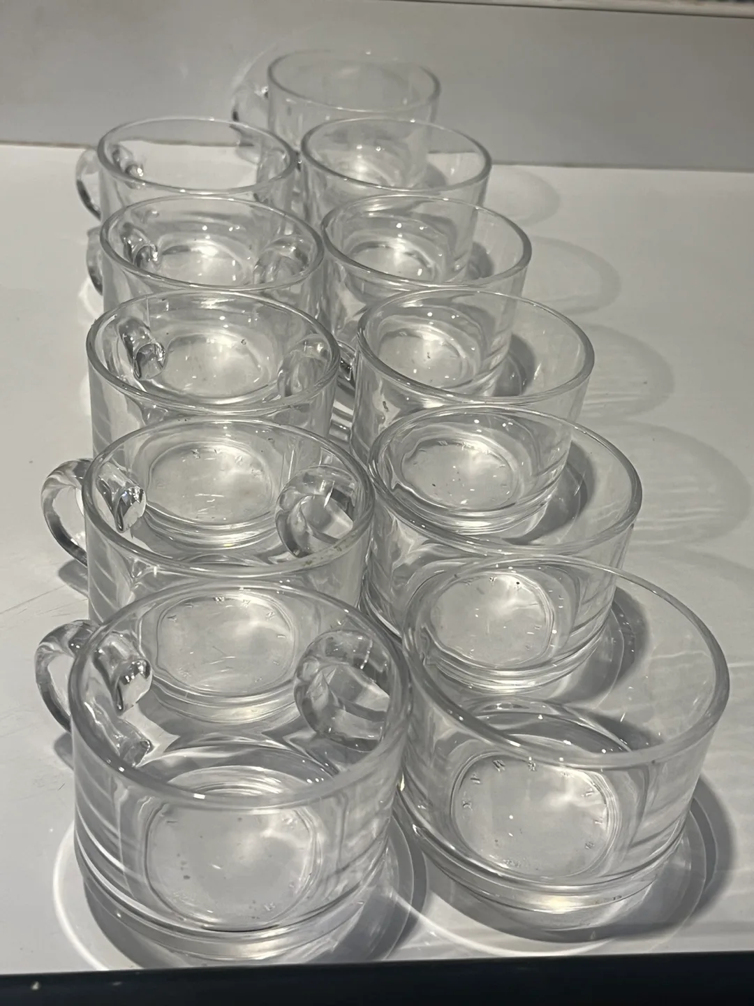 Set of 10 Clear Glass Mugs. image indicator(2)