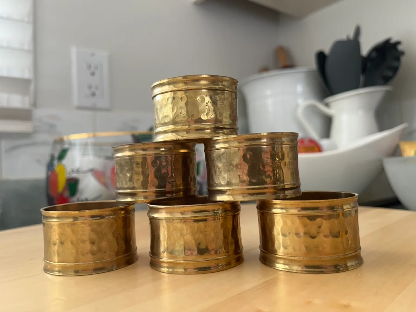 Set of Six Gold Hammered Brass Napkin Rings image indicator(7)