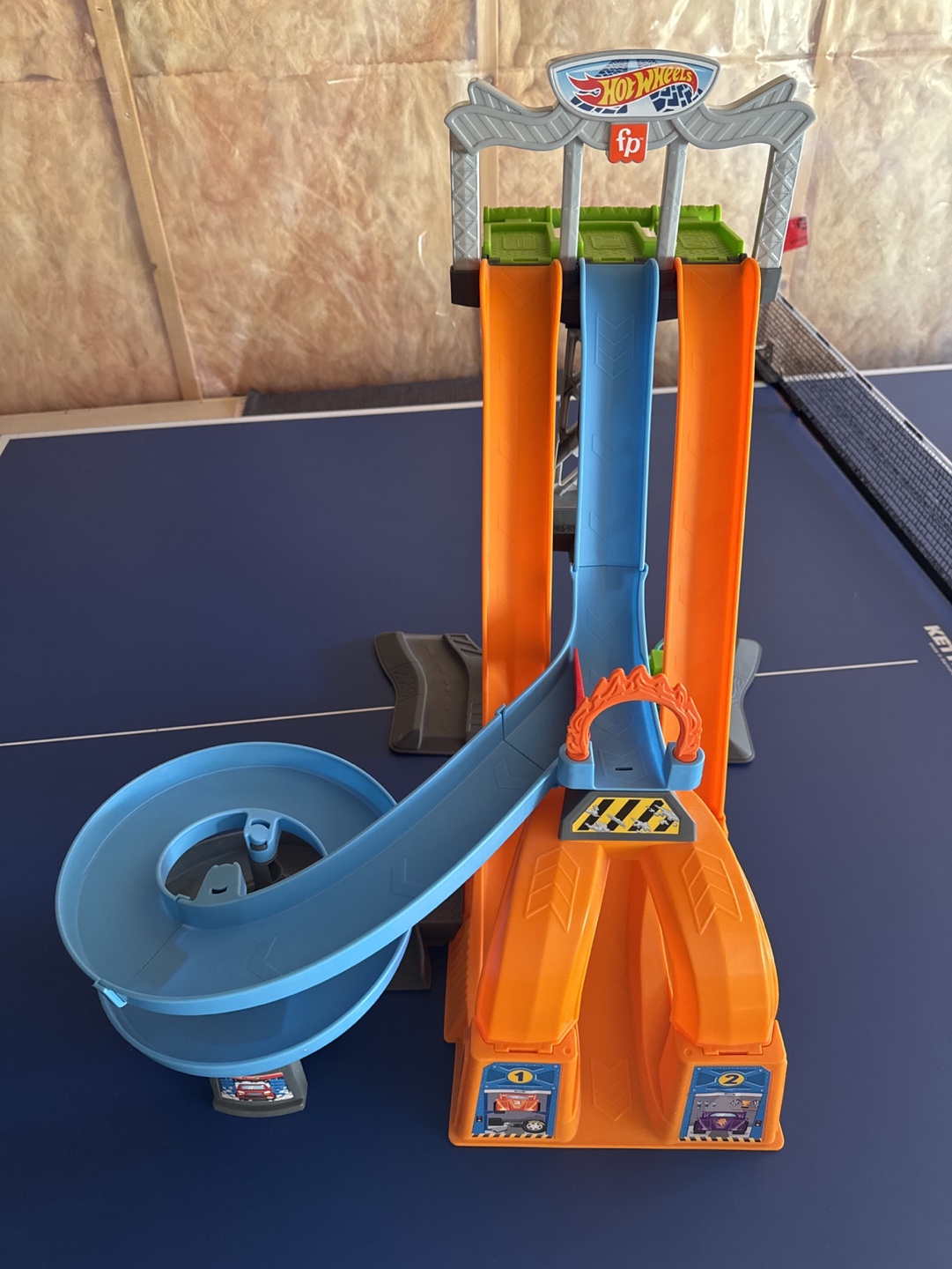 Hot Wheels Triple Loop Challenge Track Set