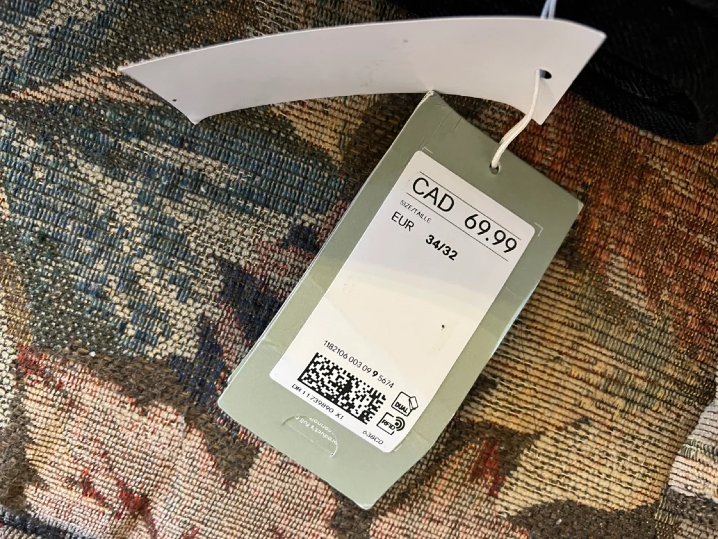 H&M Black Flare Jeans - Size W34 L32 image indicator(3)