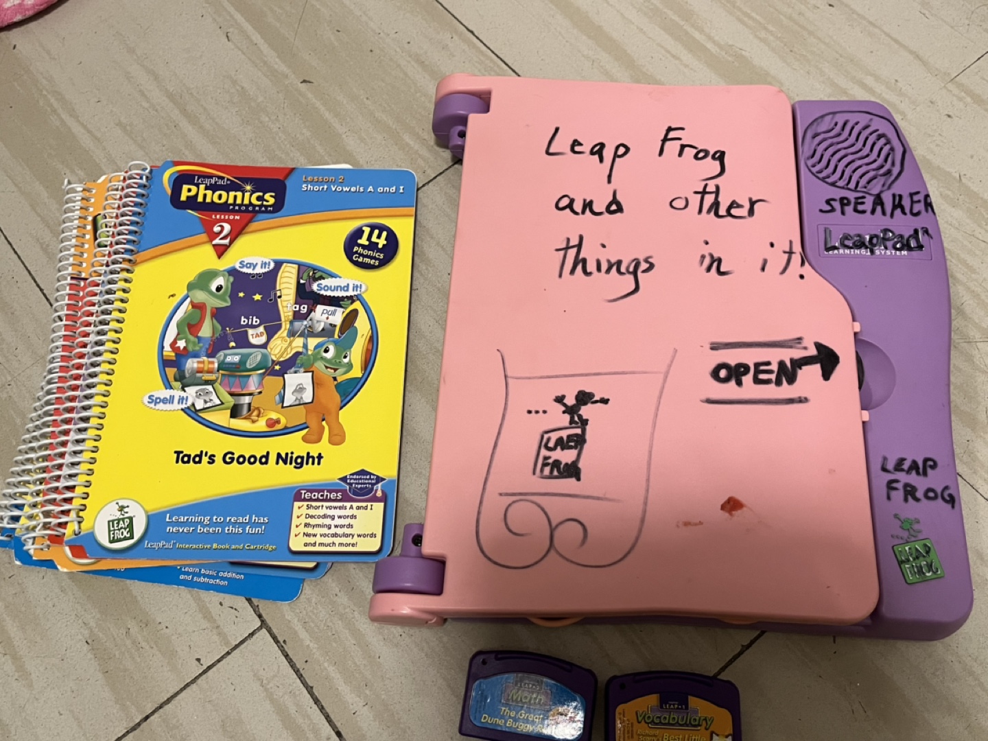 LeapFrog LeapPad System 🍀🐸 4 Cartridges and Books #FreeCycle - photo 3