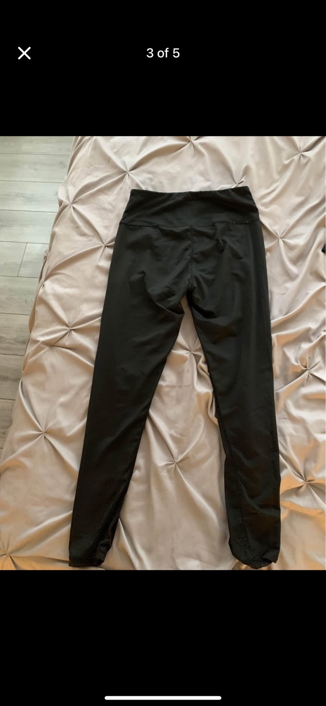 Black leggings - sizes M, L available (10$ each)