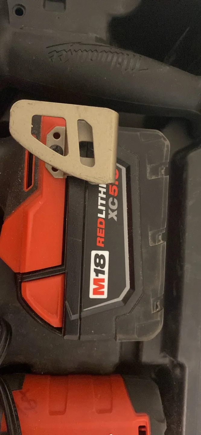 Milwaukee M18 Fuel 2-Tool Combo Kit image indicator(8)