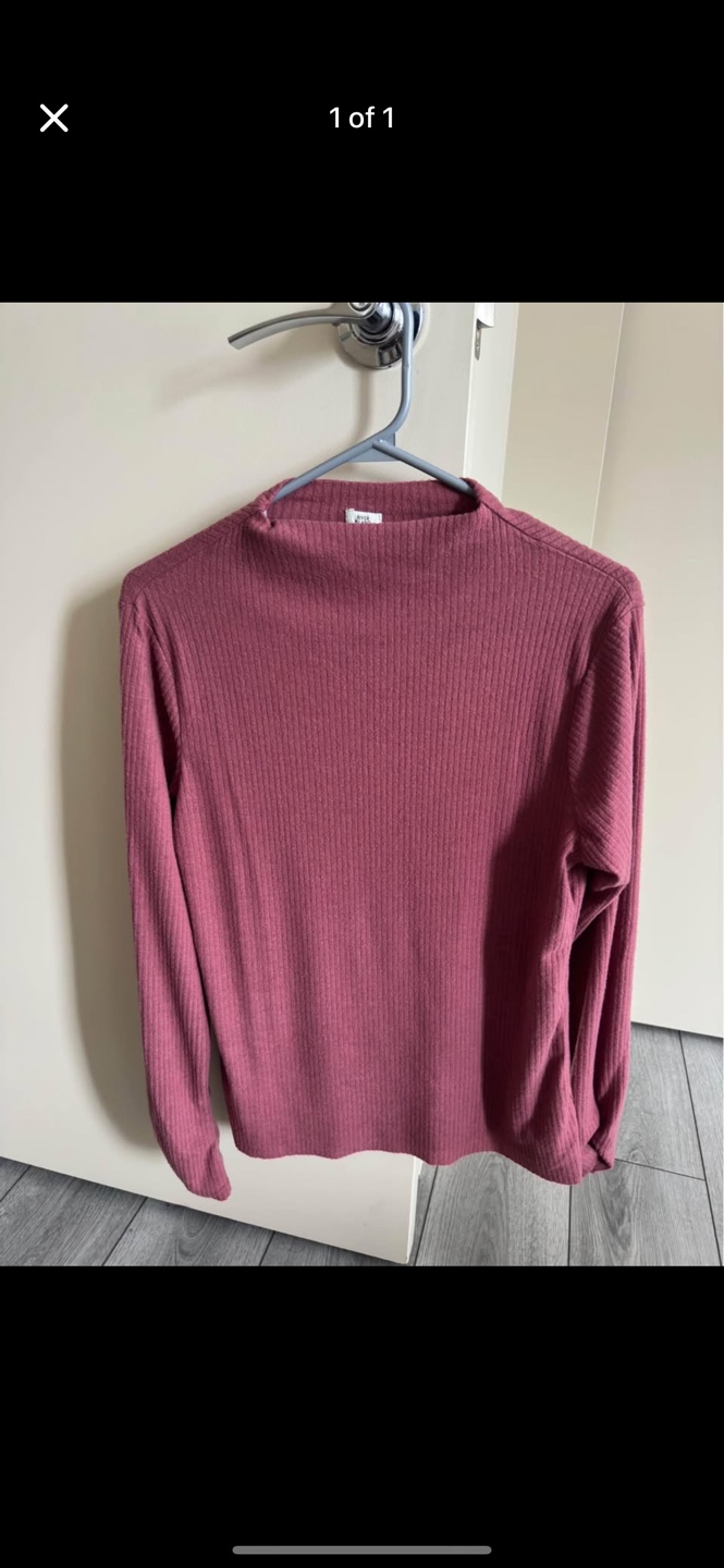 Long Sleeve Ribbed Top - never worn