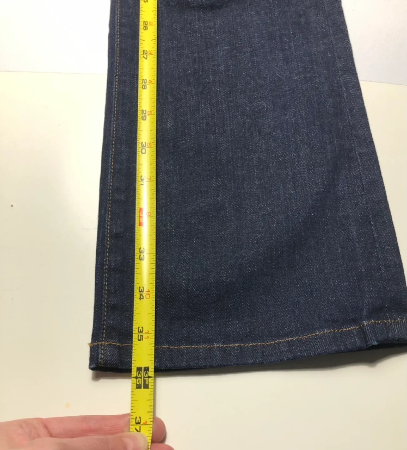 J Brand Gigi cropped dark wash jeans - size 27 image indicator(8)