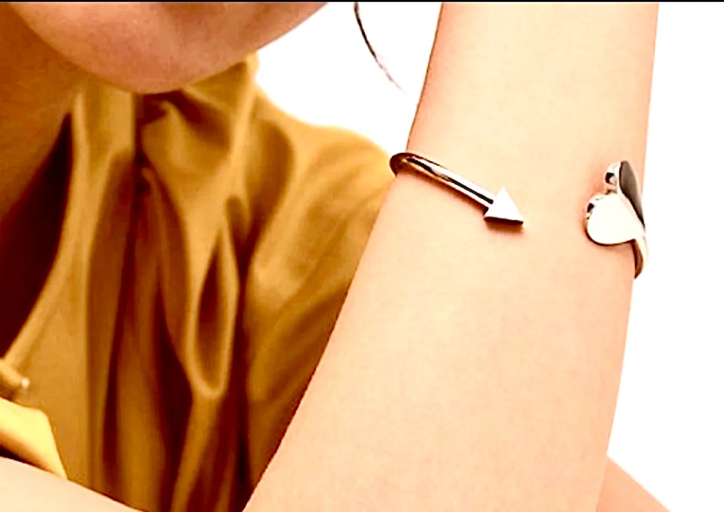 🍓 BRAND NEW! KATE SPADE Cuff Bracelet w/dustbag image indicator(2)