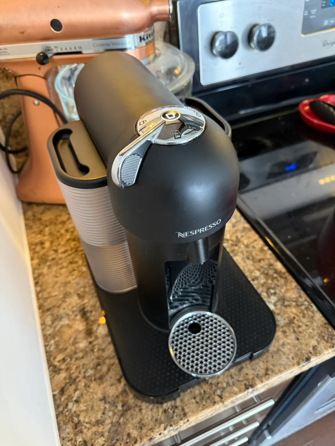 Breville Nespresso Coffee Machine image indicator(2)