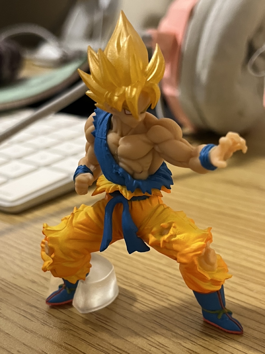 Super Saiyan Goku Mini Figurine from Japan - photo 2