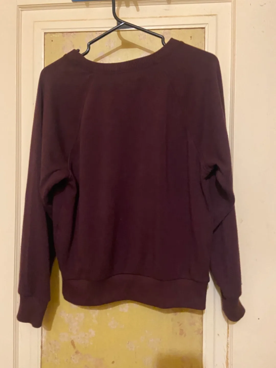 Victoria’s Secret set crew neck sweatshirt & sweatpants  szXS/S image indicator(4)