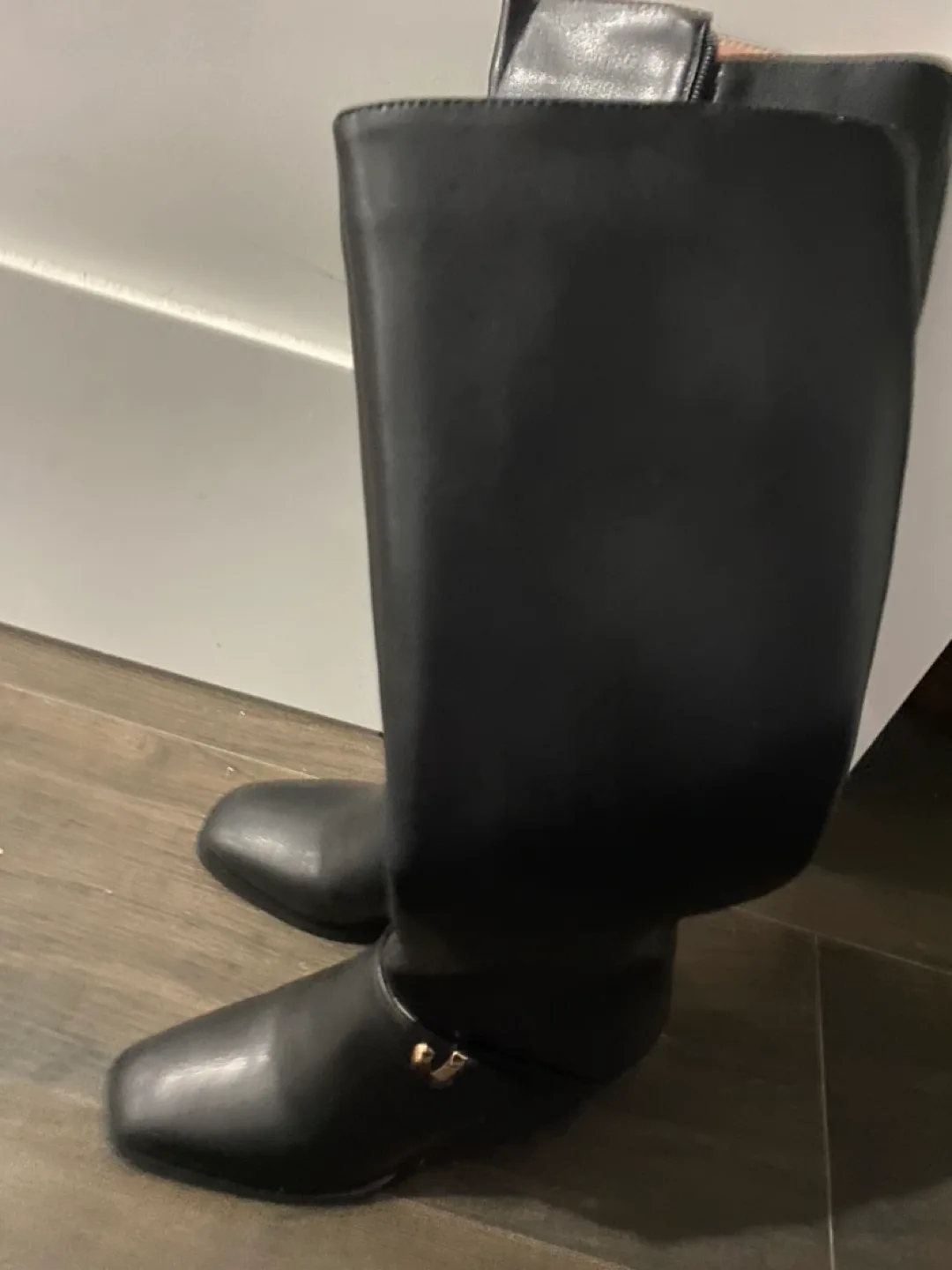 Leather boots size 5.5 high heels #freecycle image indicator(4)