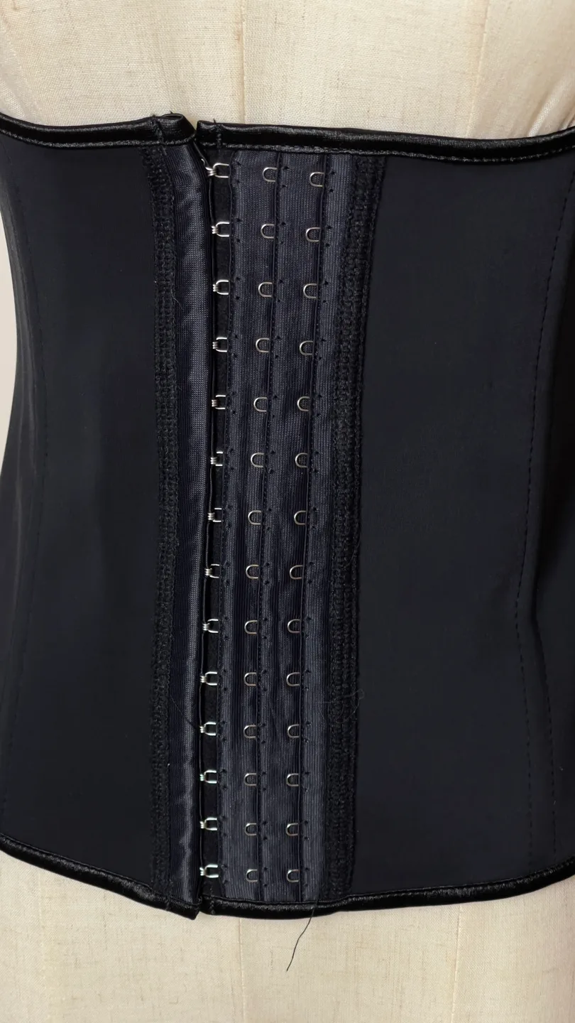 Latex Waist Trainer Vest image indicator(3)