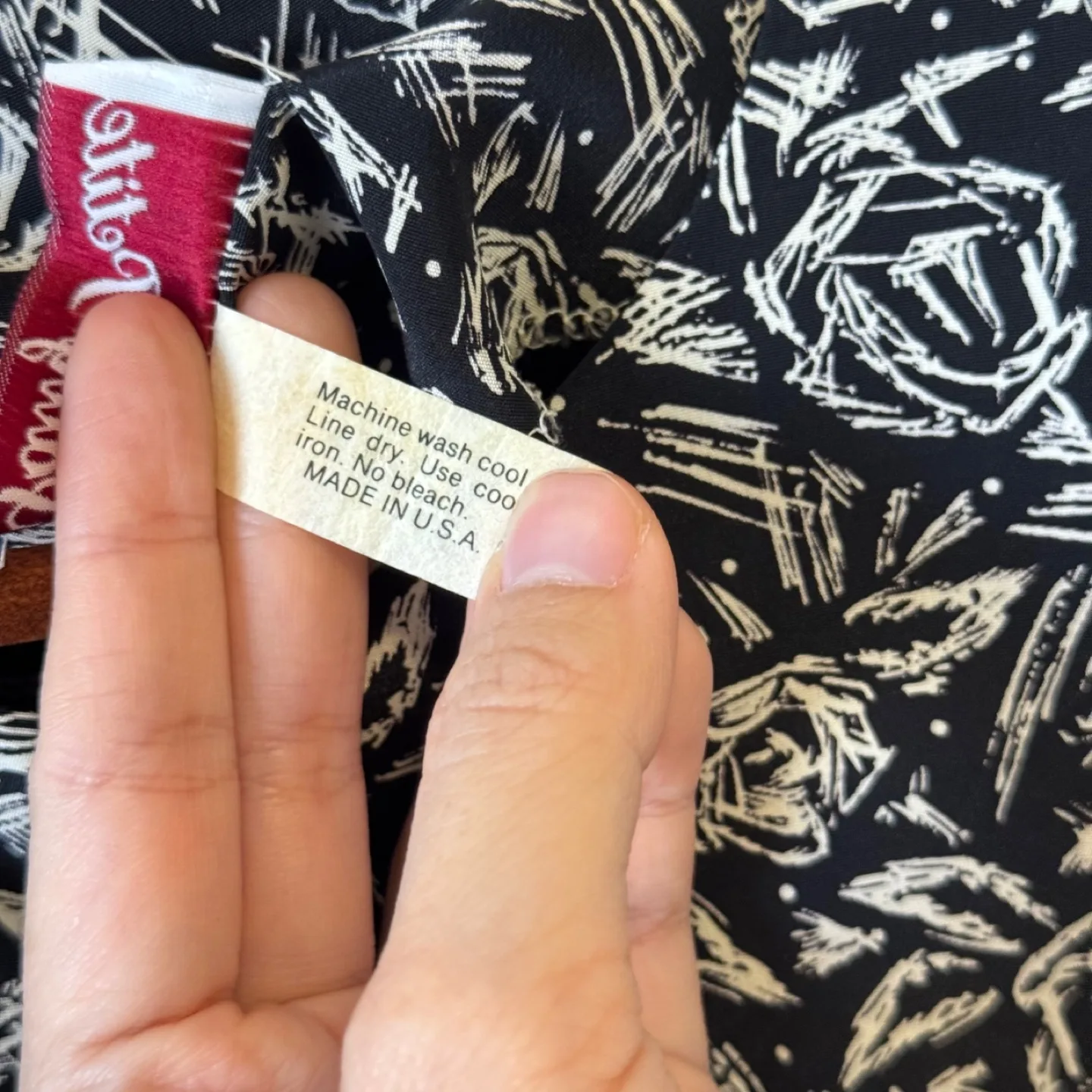 USA Vintage Black Rose Peplum Dress image indicator(9)