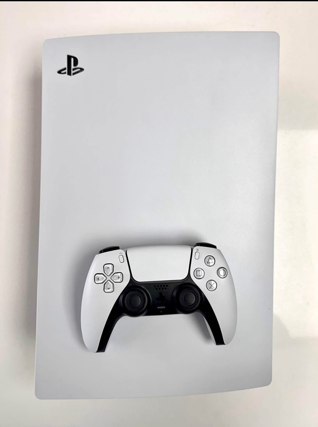 PlayStation 5 Console with controller - photo 4