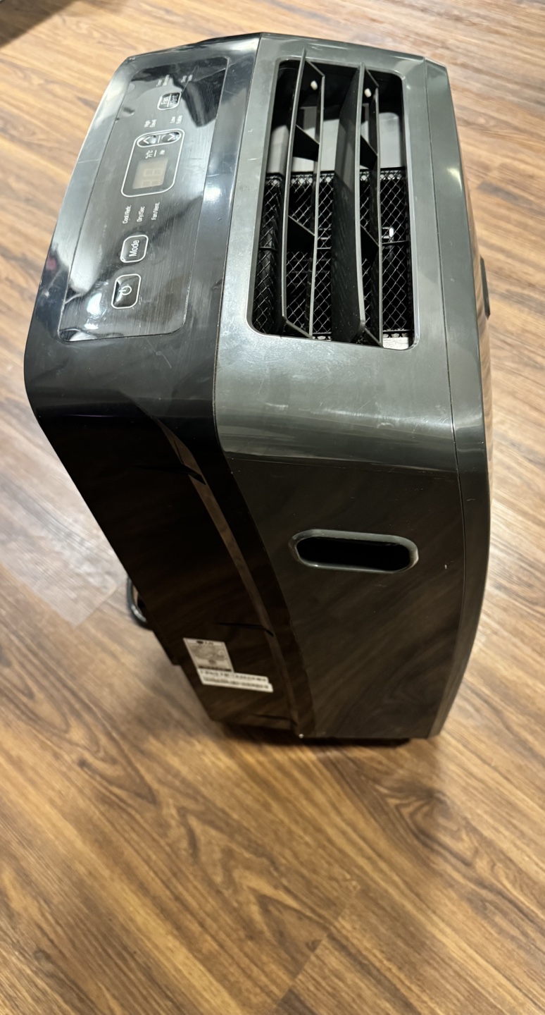 LG Portable Air Conditioner - photo 2