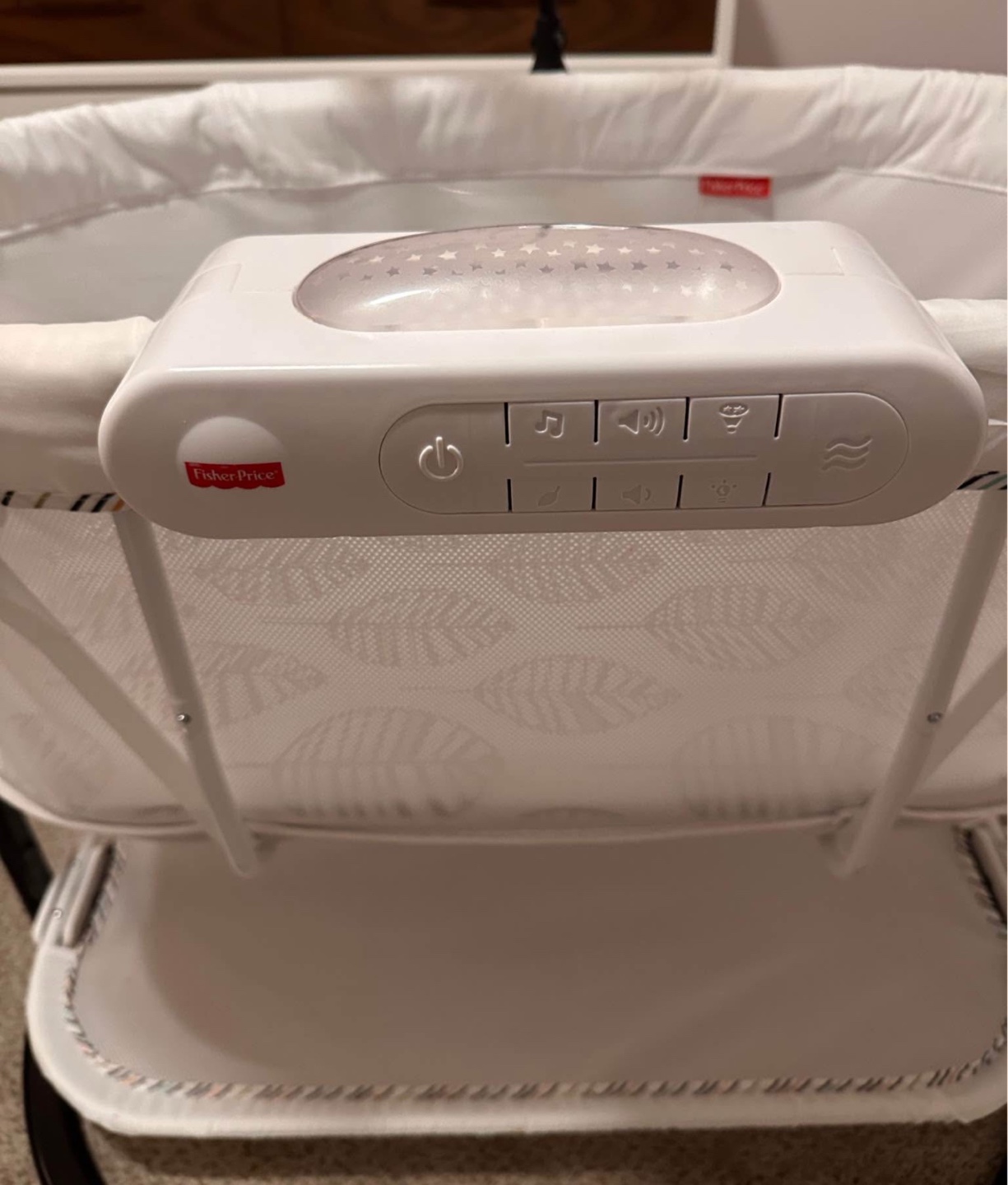 Fisher-Price Soothing Motions Bassinet - photo 5