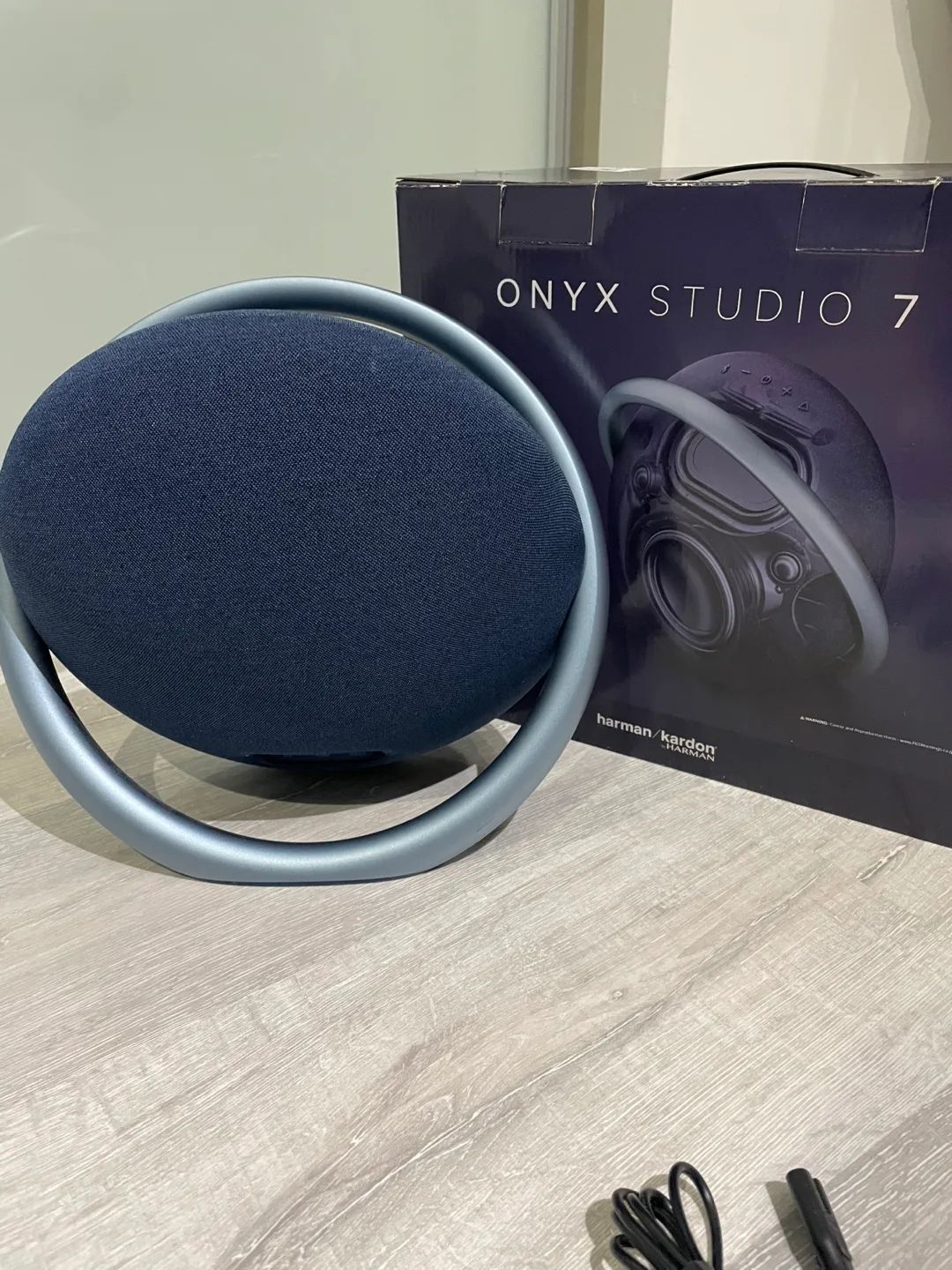 Harman Kardon Onyx Studio 7 Portable Bluetooth Speaker thumbnail